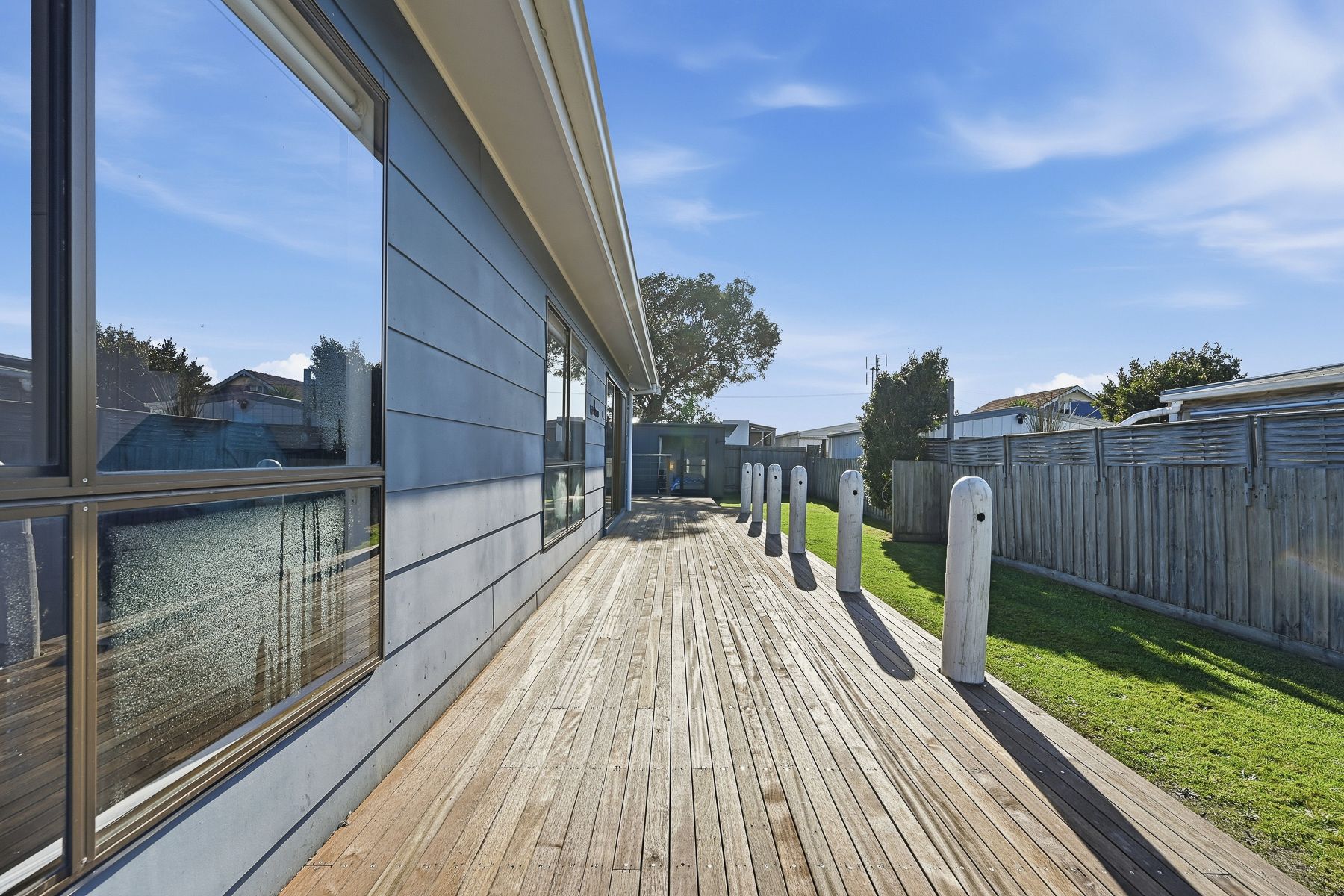 102 Anglers Road — photo 18 of 19