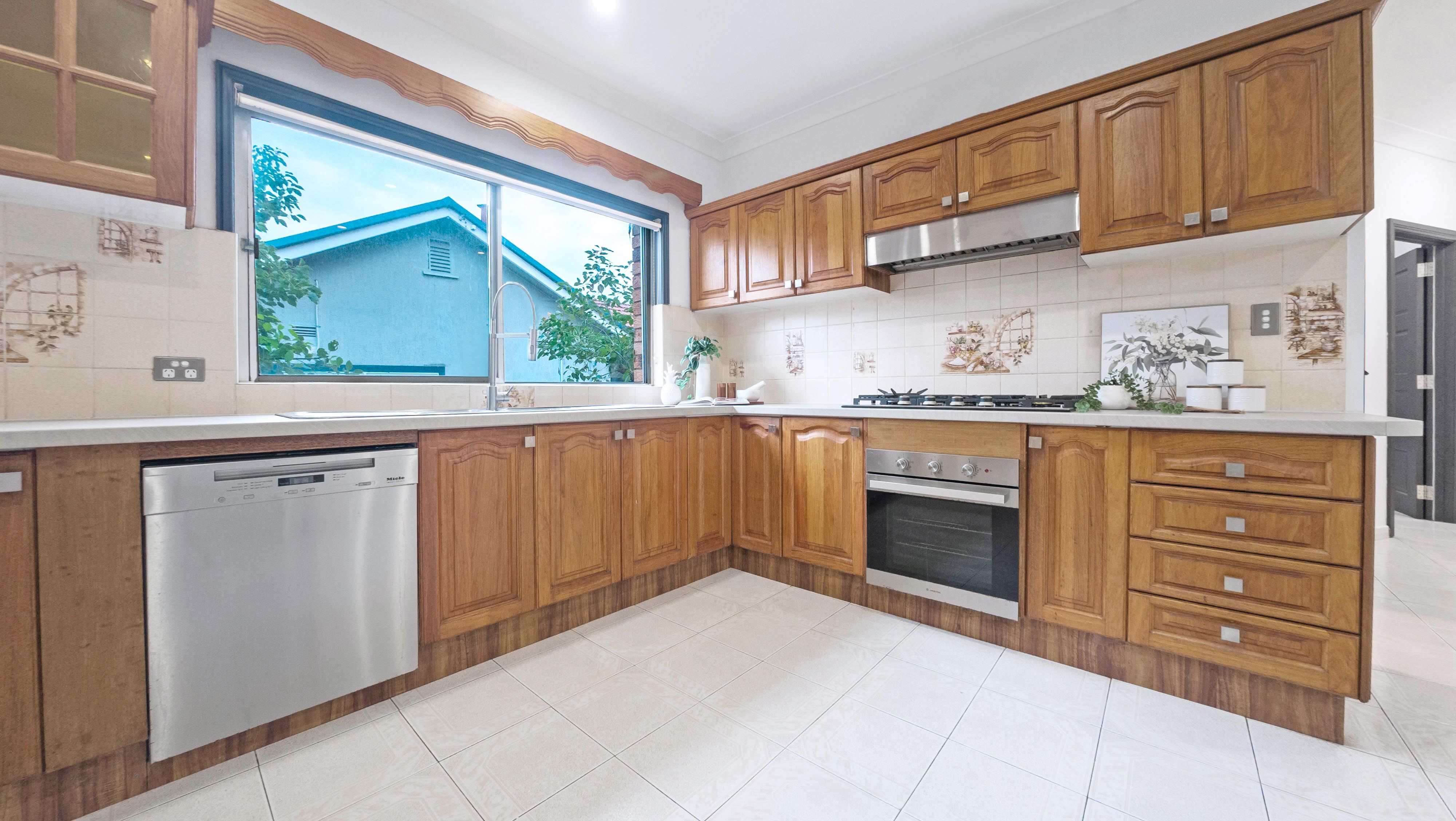 27 Lascelles Avenue — photo 6 of 28