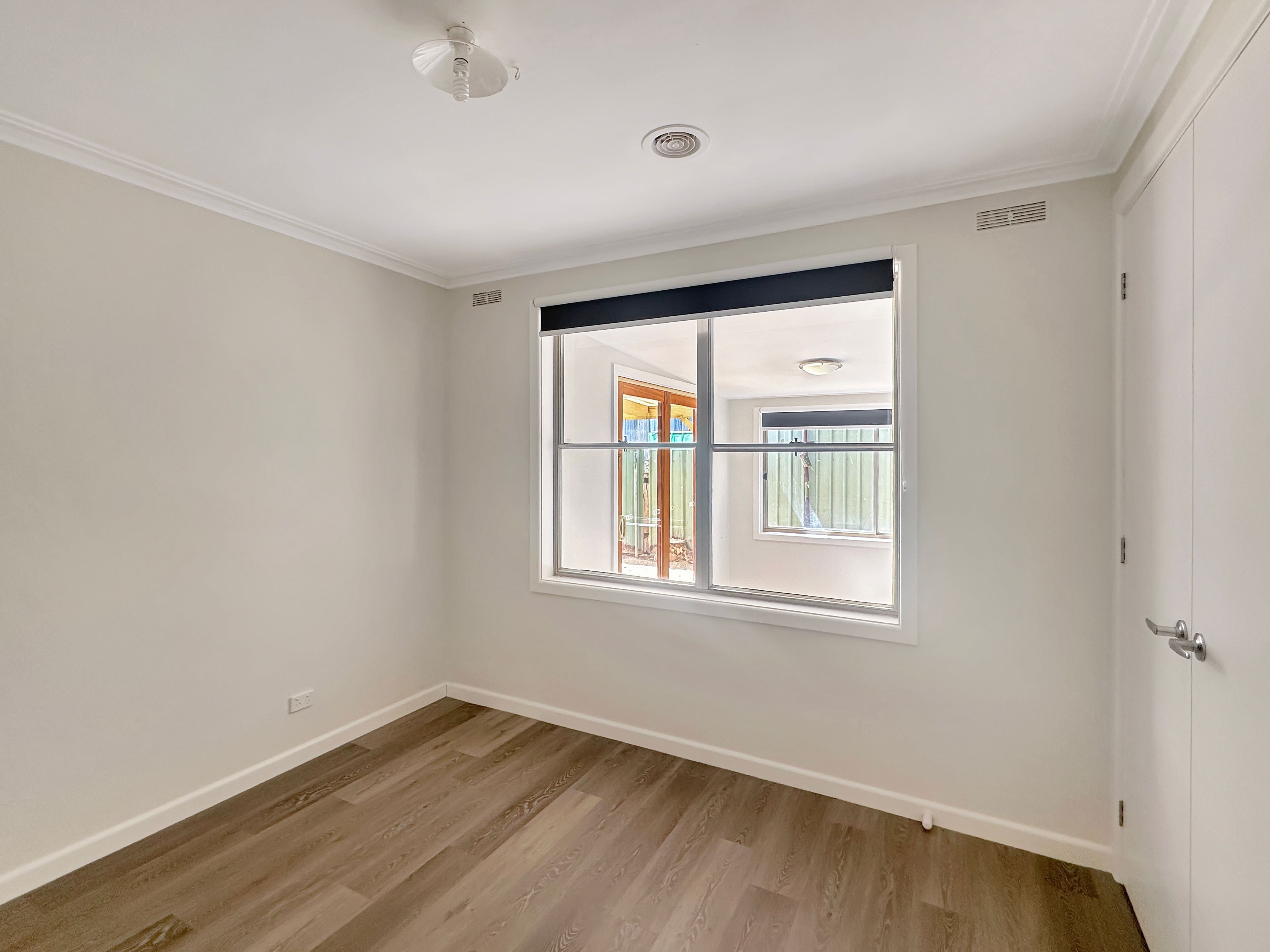 4 Larsen Street — photo 6 of 14