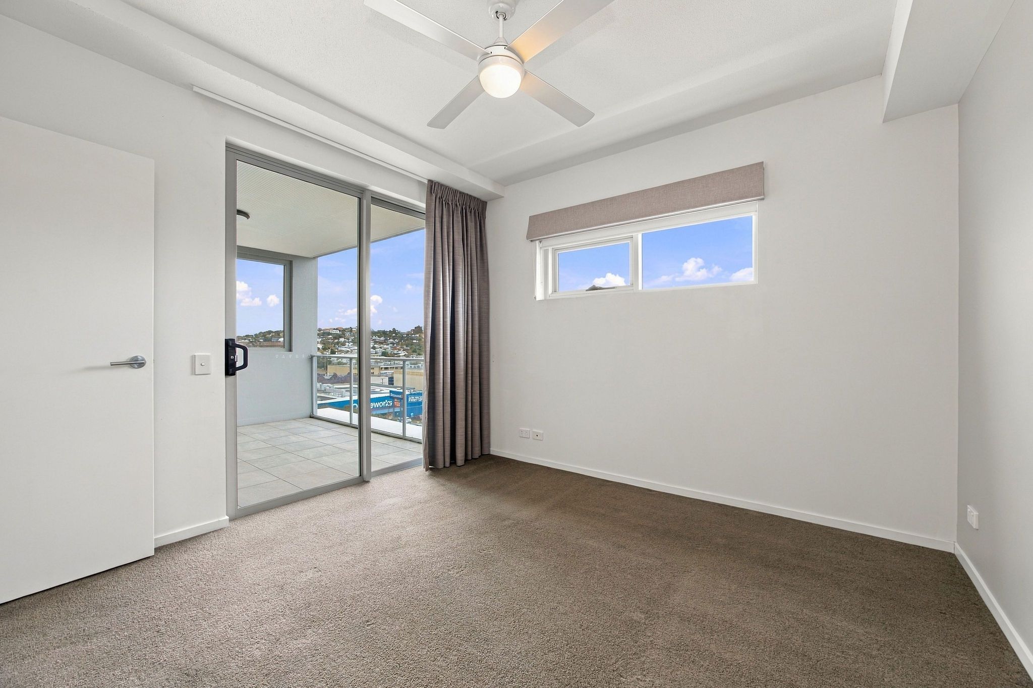 21/13 Railway Terrace — photo 6 of 14