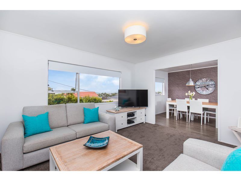 1/52 Arran Road, Browns Bay, North Shore City