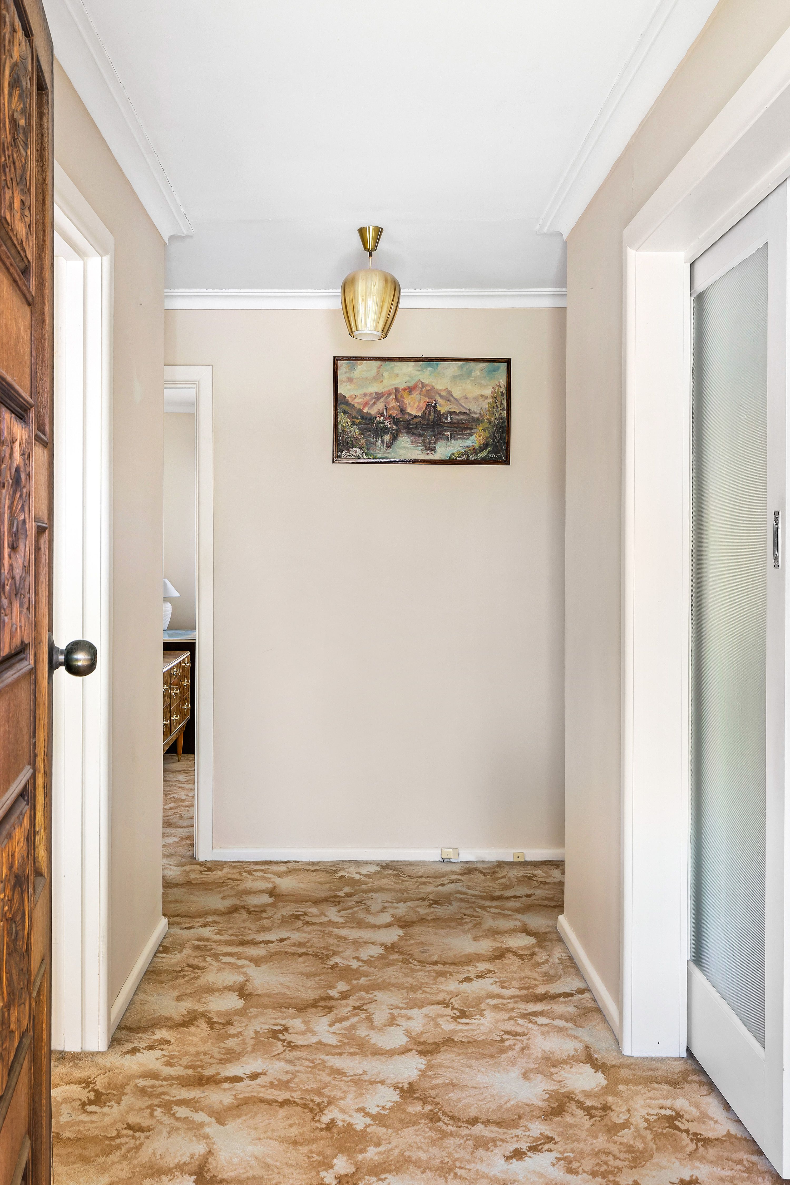 17 Somerlayton Crescent — photo 3 of 18