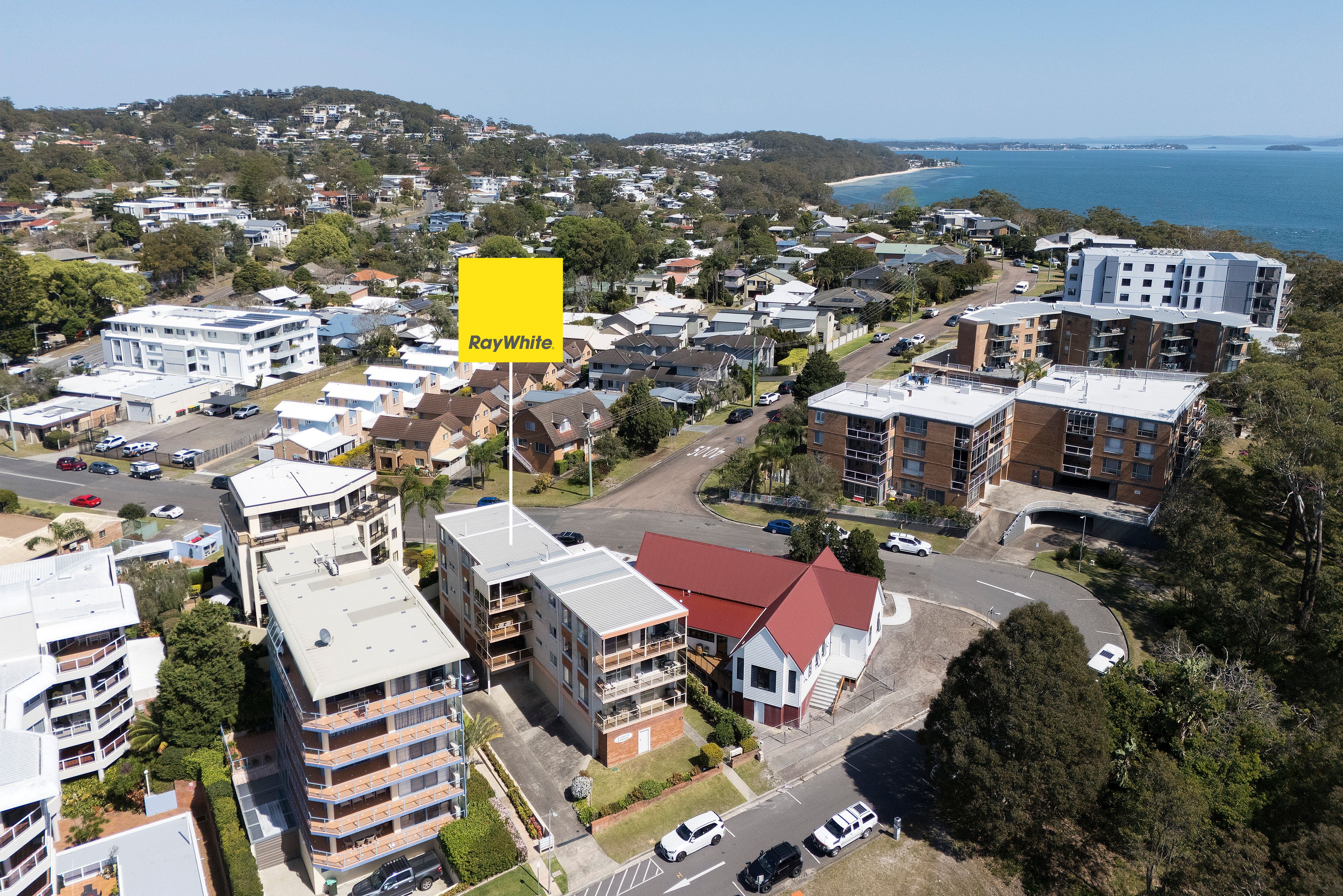 4/15 Laman Street — photo 14 of 23