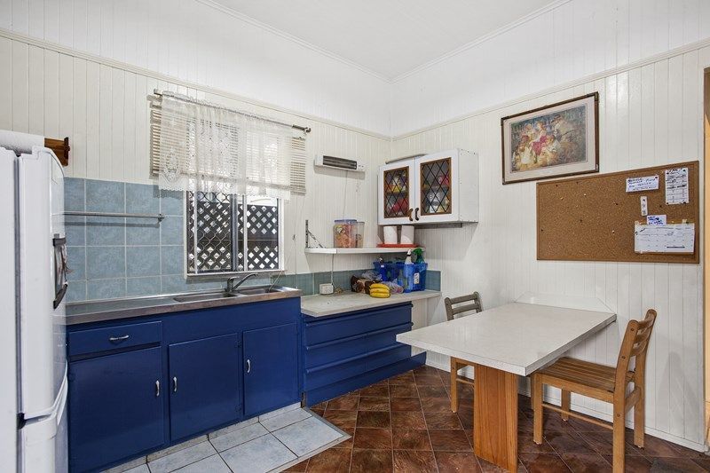 704 Ruthven Street, South Toowoomba, QLD 4350