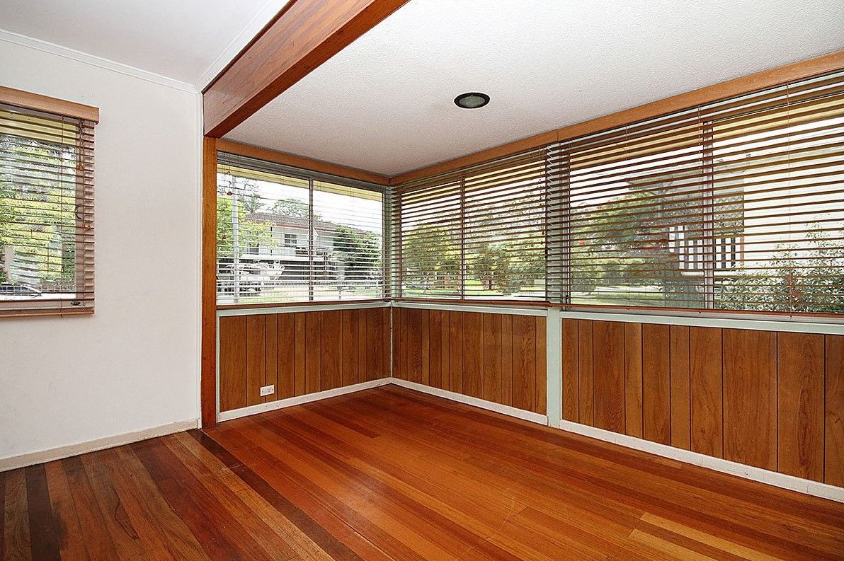 10 Ash Avenue, Woodridge, QLD 4114