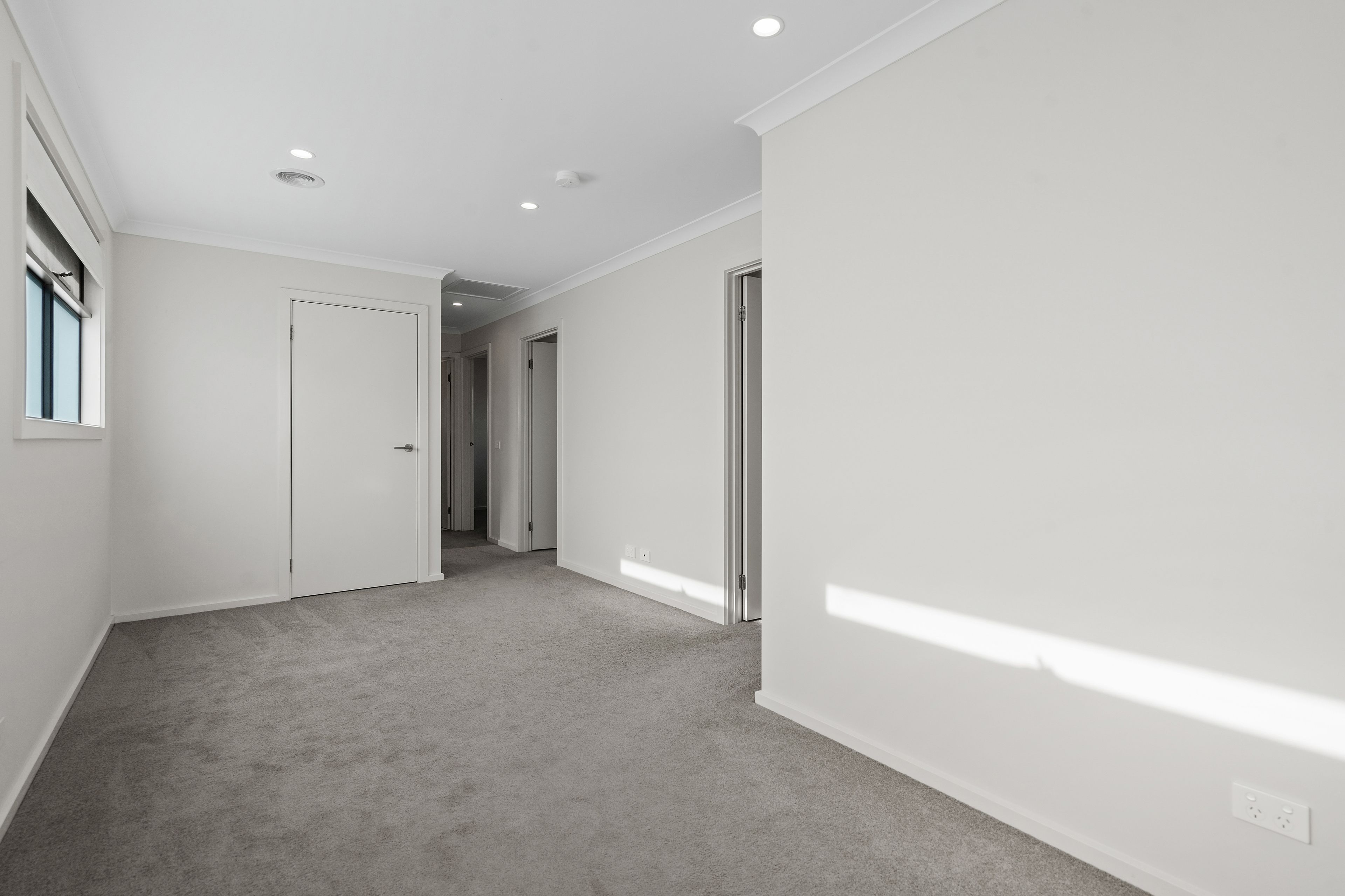 247 St Germain Boulevard — photo 8 of 23