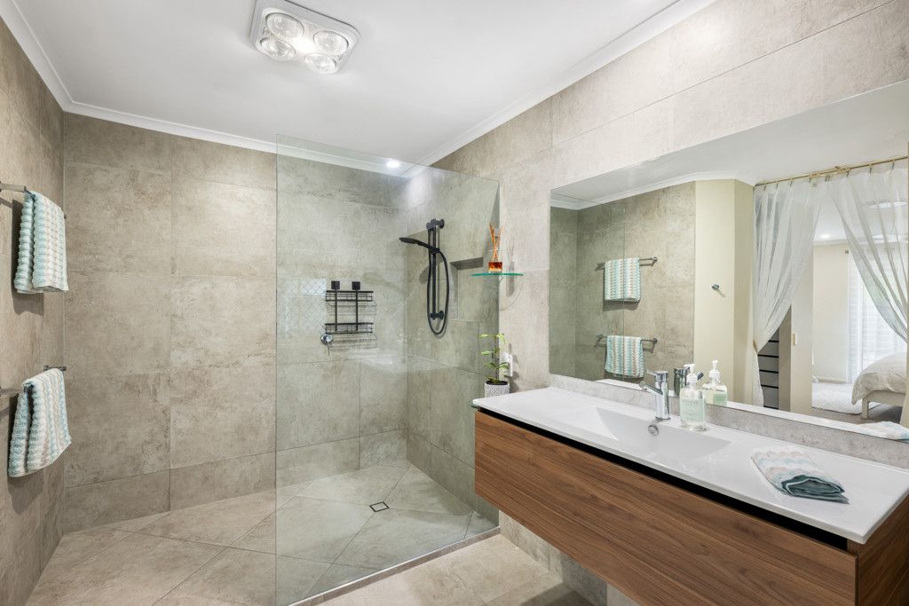 5 River Gum Close — photo 9 of 22