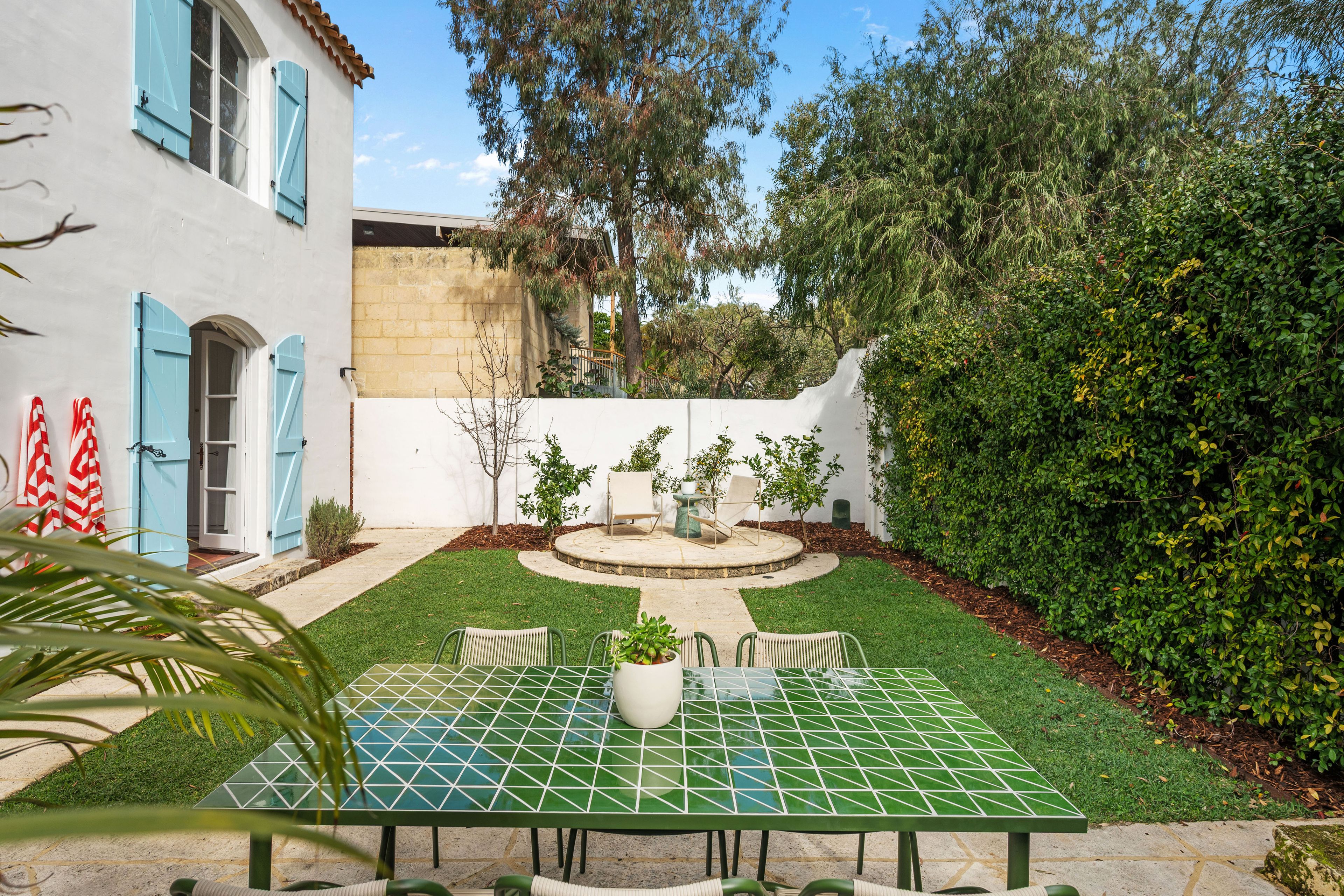 12 Torrens Street — photo 8 of 30