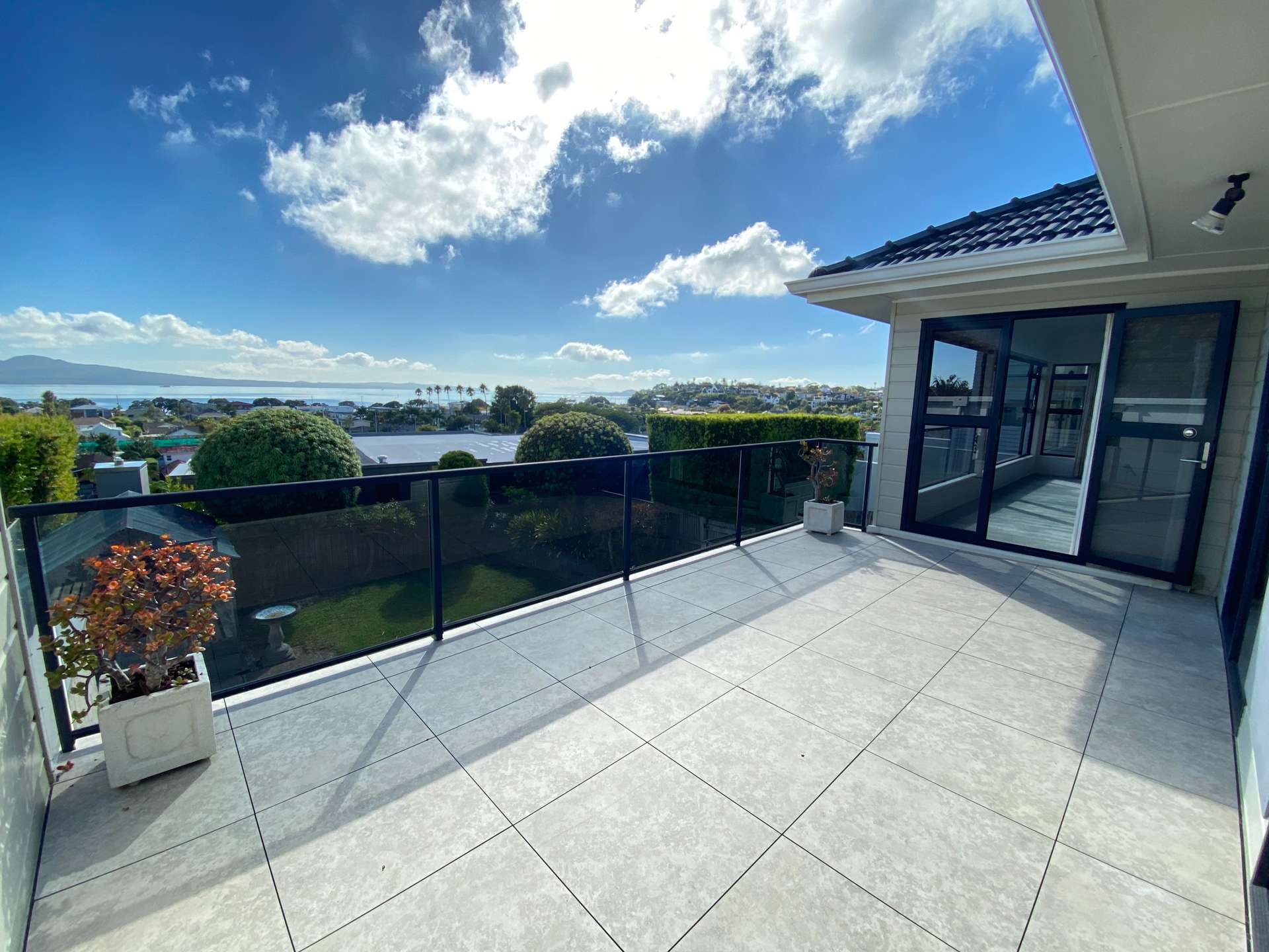 20 Siota Crescent photo 2