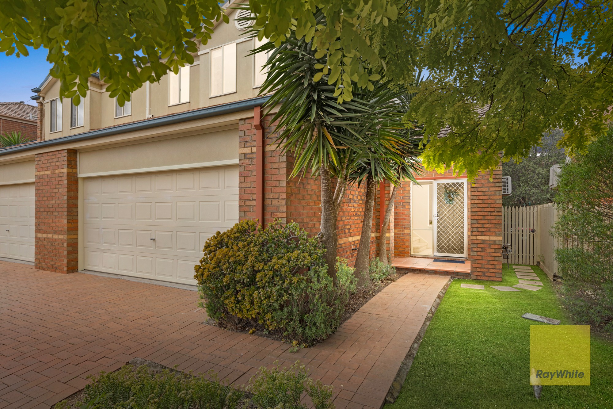 55 The Glades, Taylors Hill, VIC 3037
