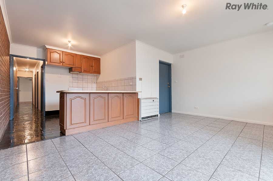 2/14 John Street, St Albans, VIC 3021