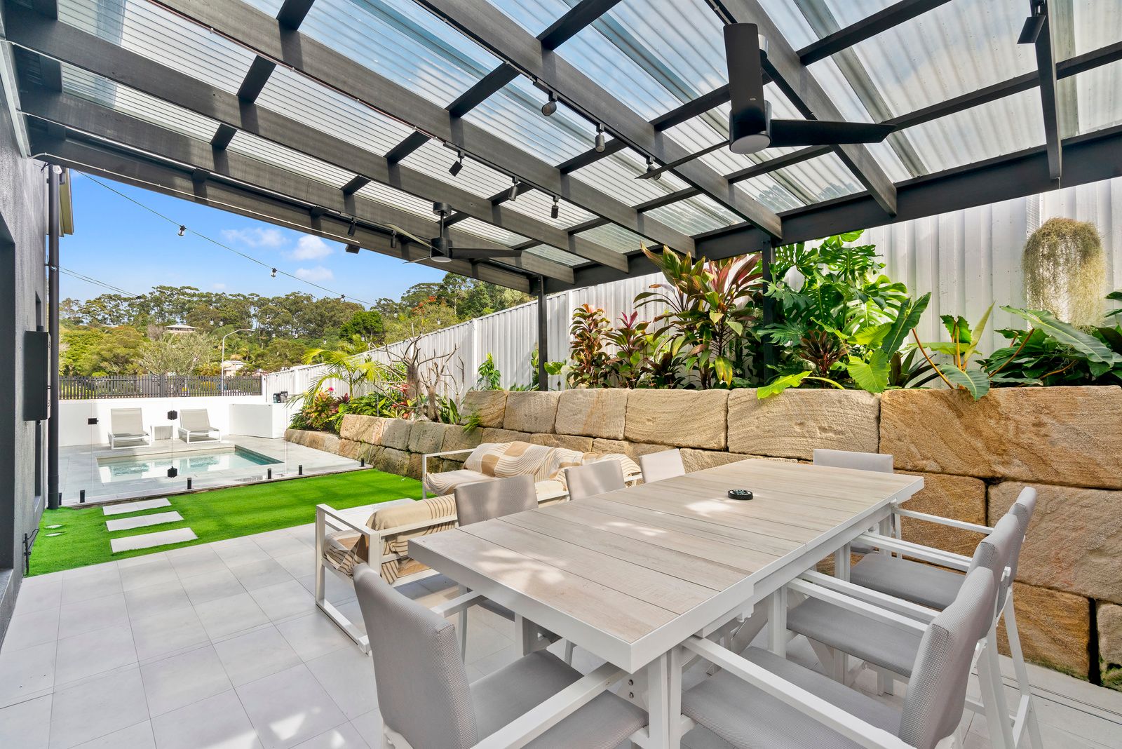 6 Taperell Drive, Tugun, QLD 4224