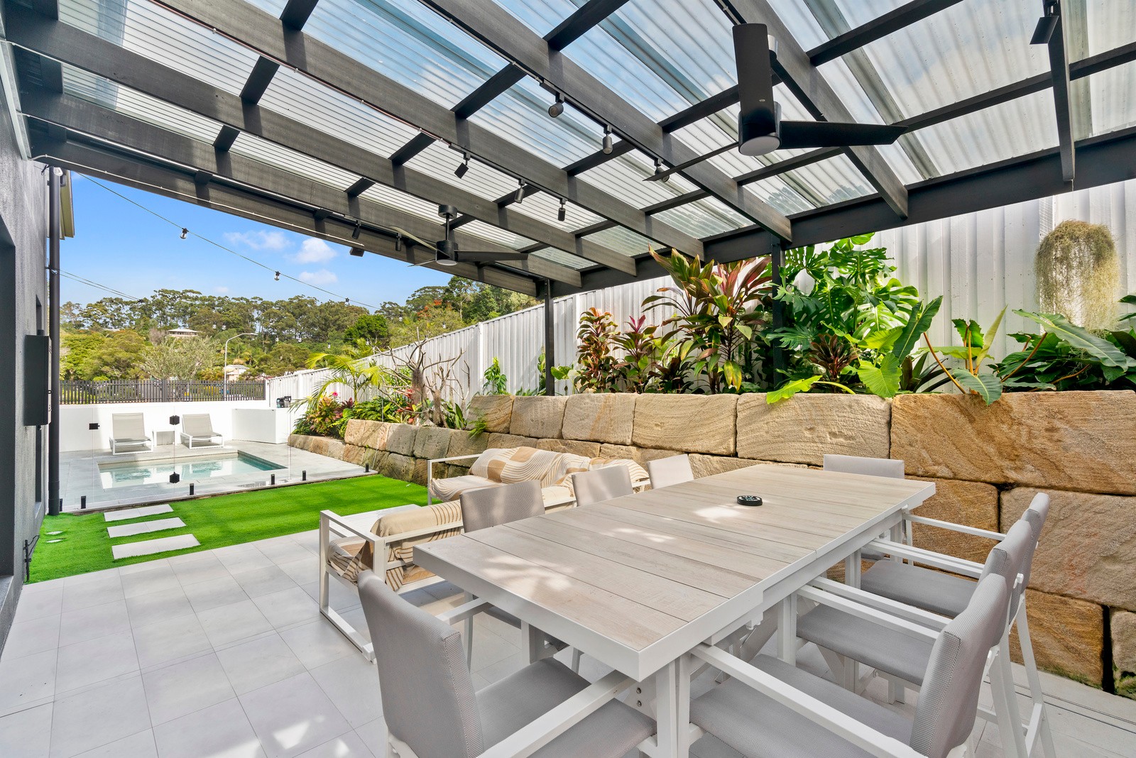 6 Taperell Drive, Tugun, QLD 4224