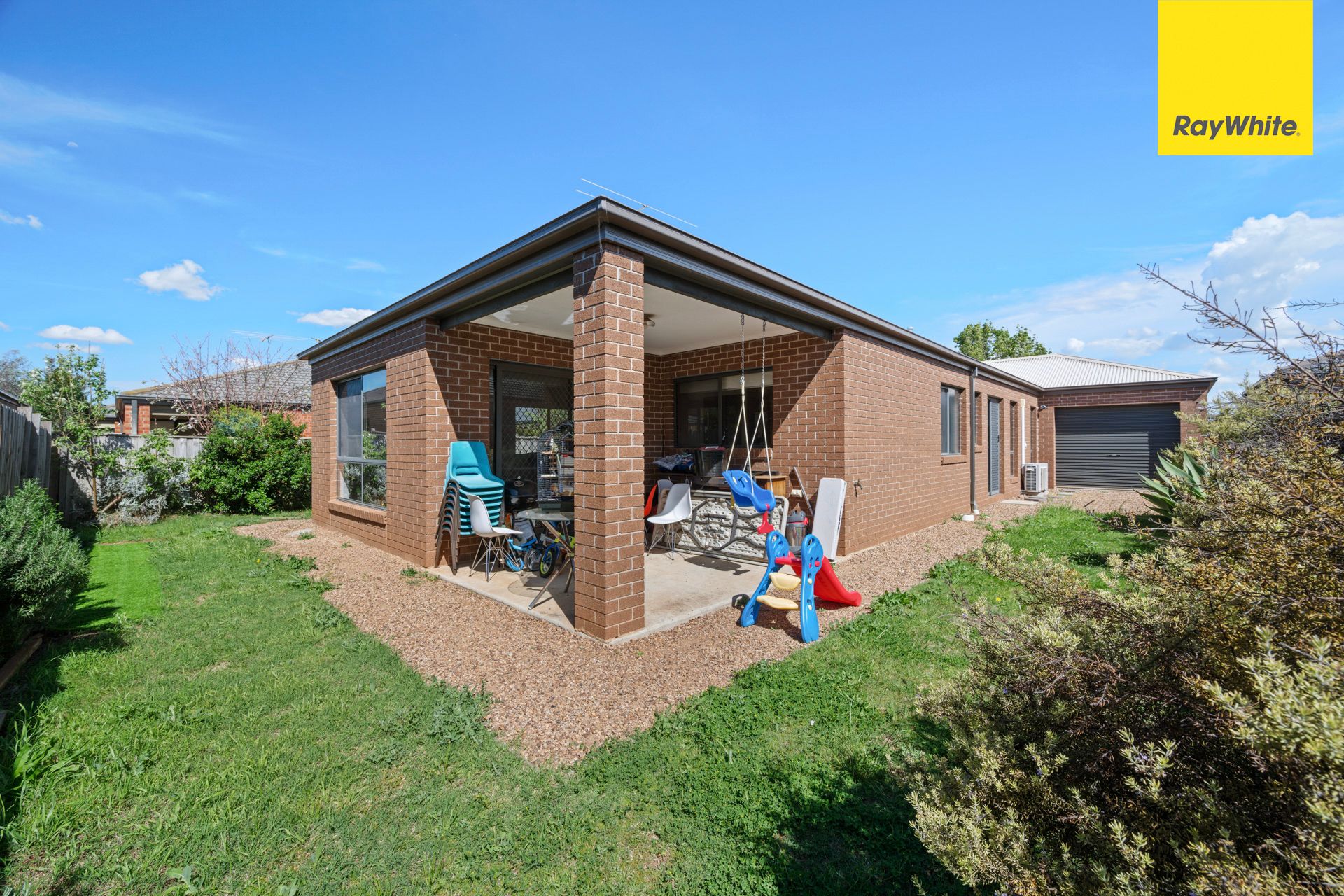 2 Bunda Place — photo 16 of 21