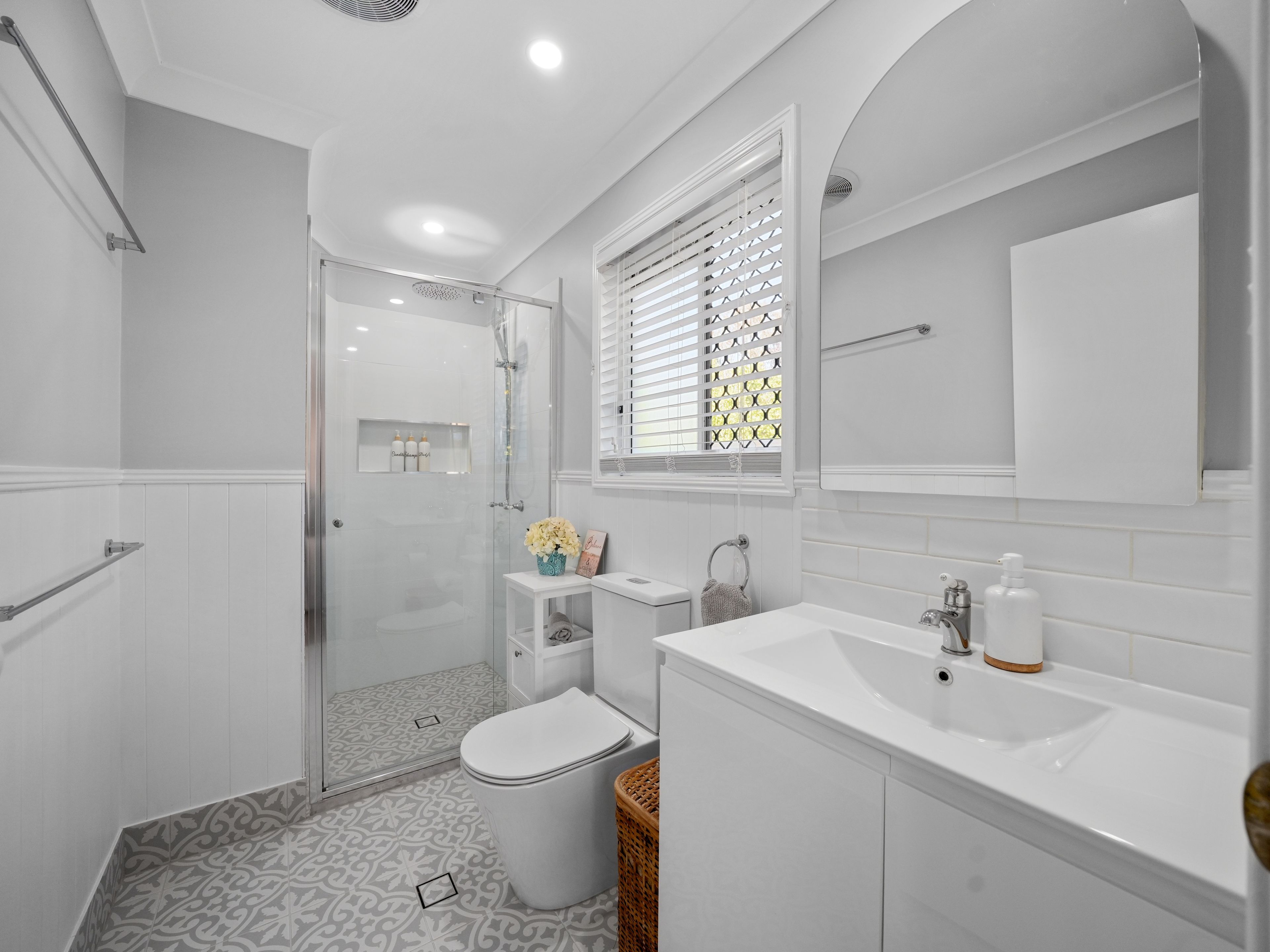 40 Hawkes Avenue — photo 14 of 19