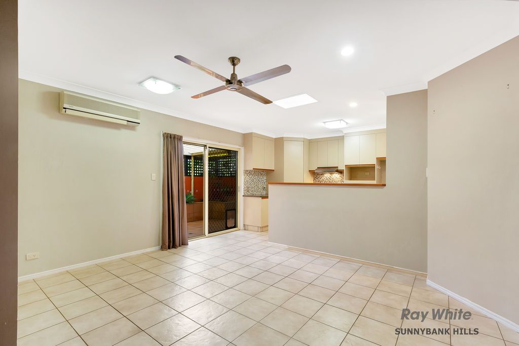 11 Hotchkiss Place, Kuraby, QLD 4112