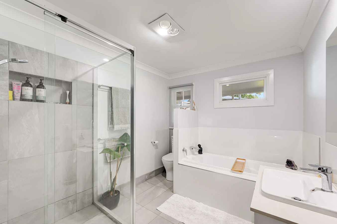 44 Ferntree Creek Road — photo 17 of 17