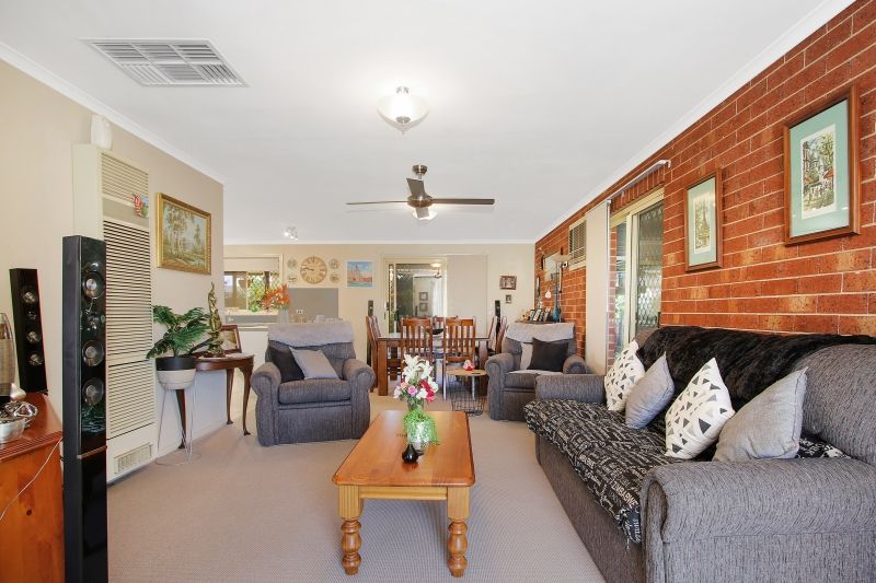 2/8 Rachel Court, Lavington, NSW 2641