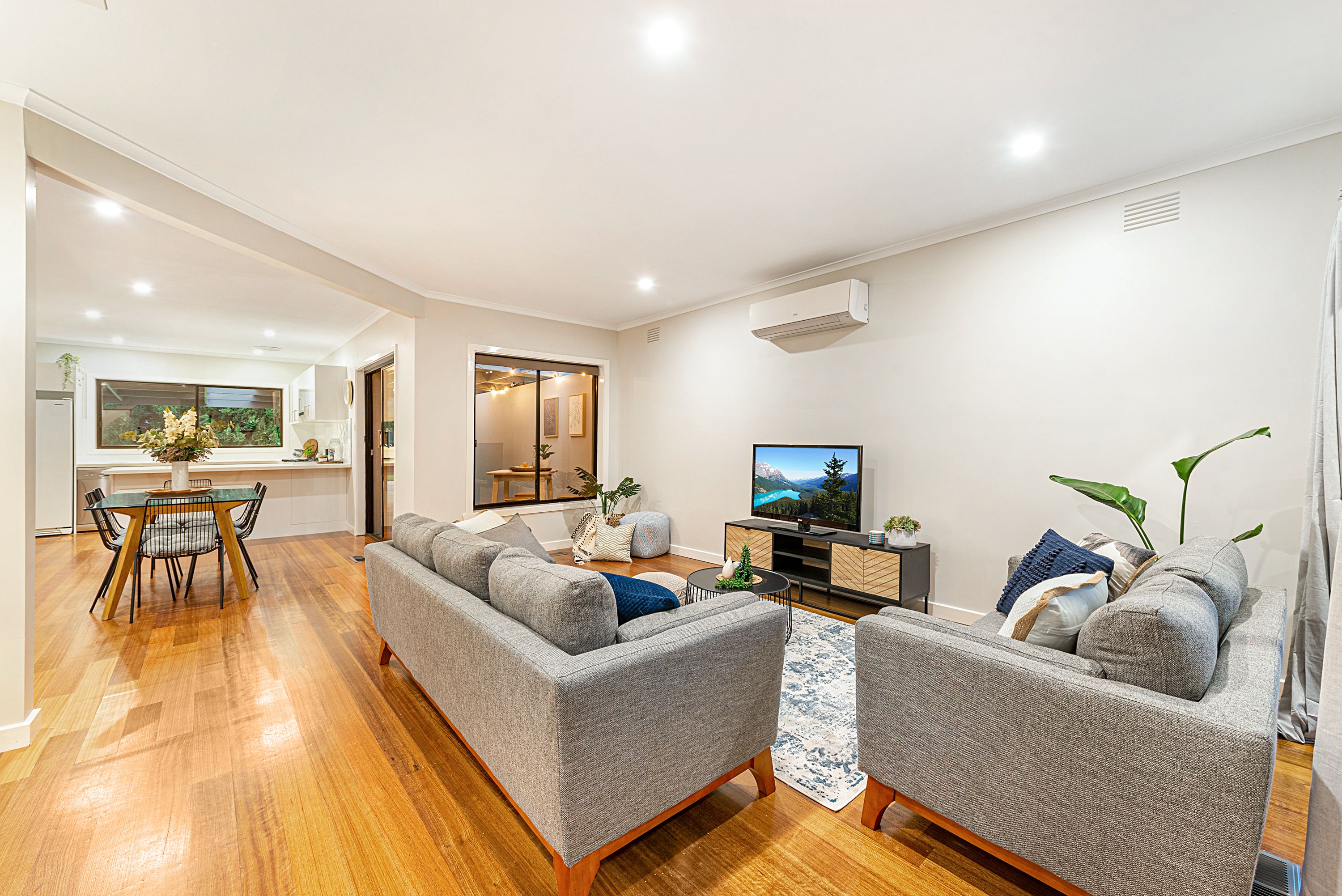 38 Greenaway Drive, Ferntree Gully, VIC 3156