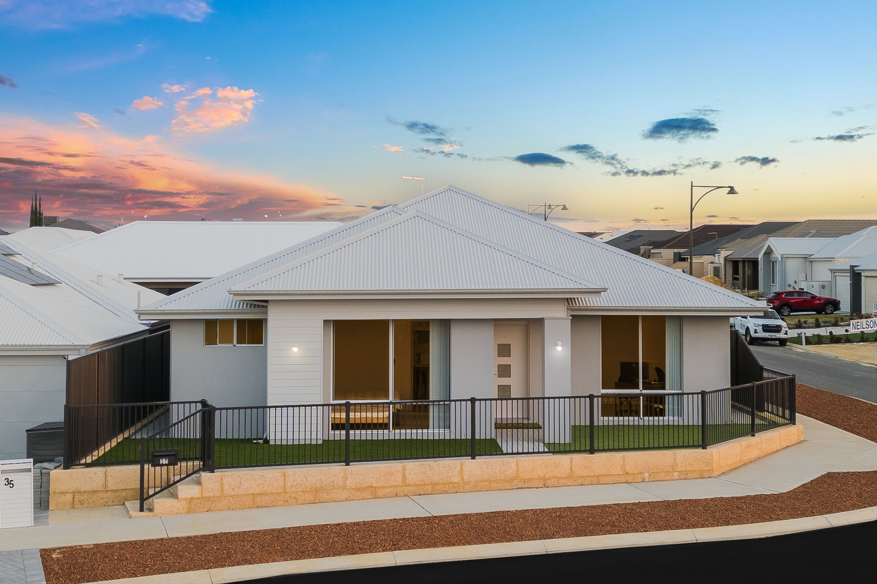 37 Neilson Street — photo 25 of 27
