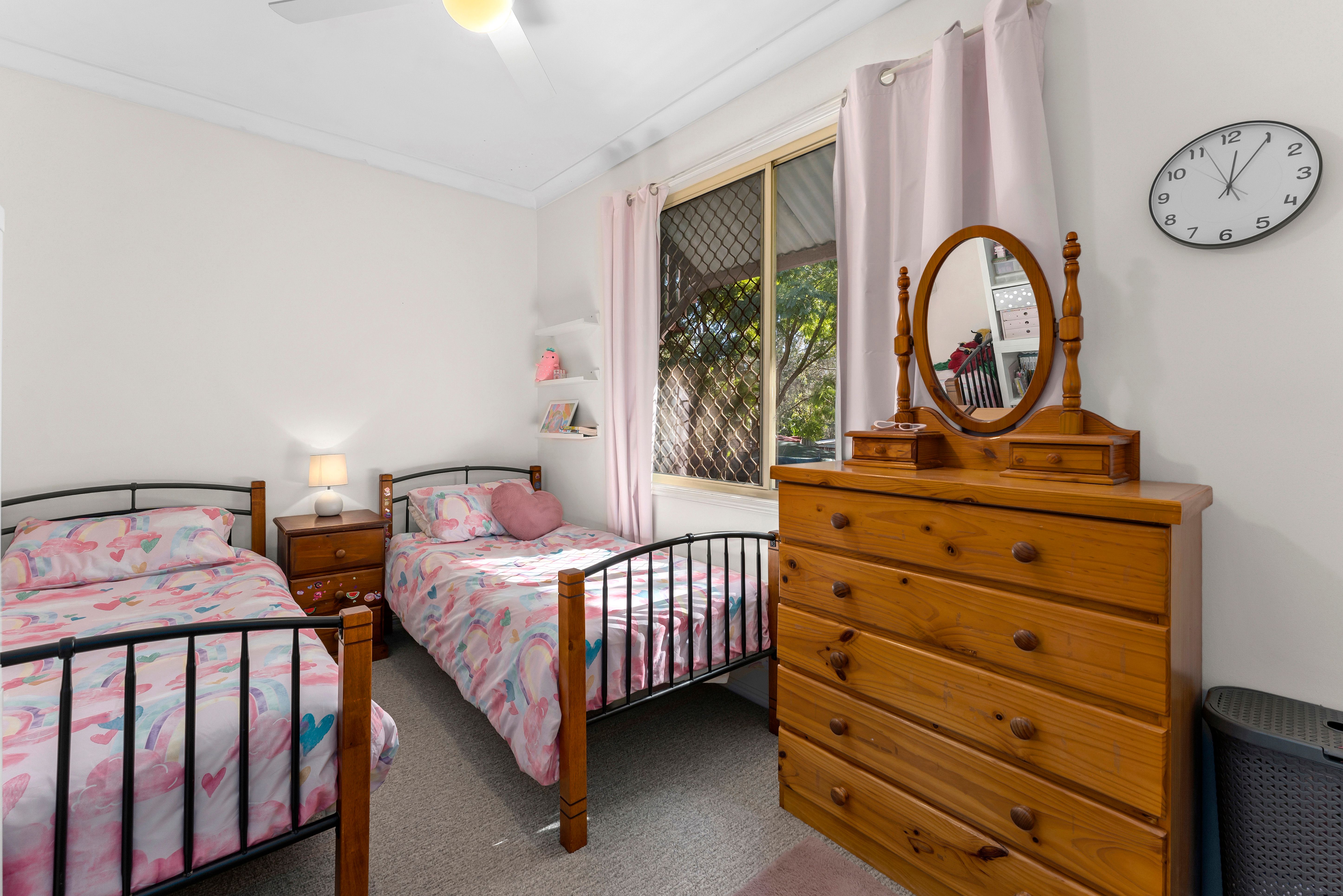 15 Kokoda Street — photo 9 of 15
