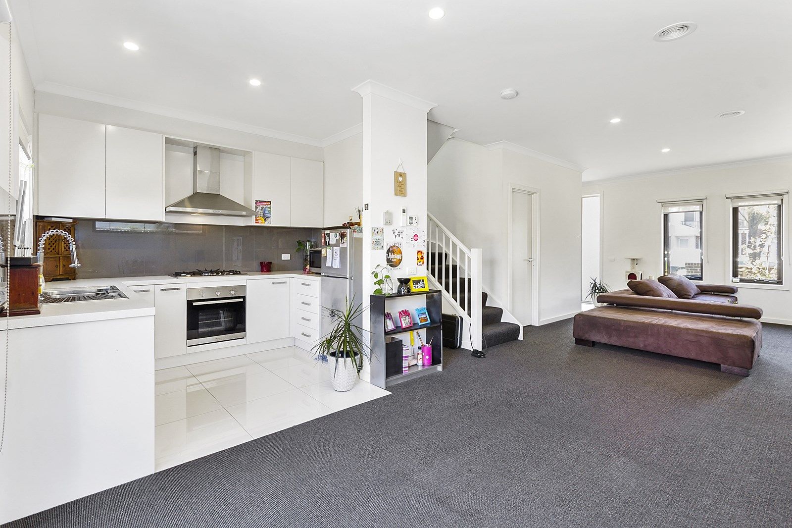 2/21 Burns Avenue, Clayton South, VIC 3169