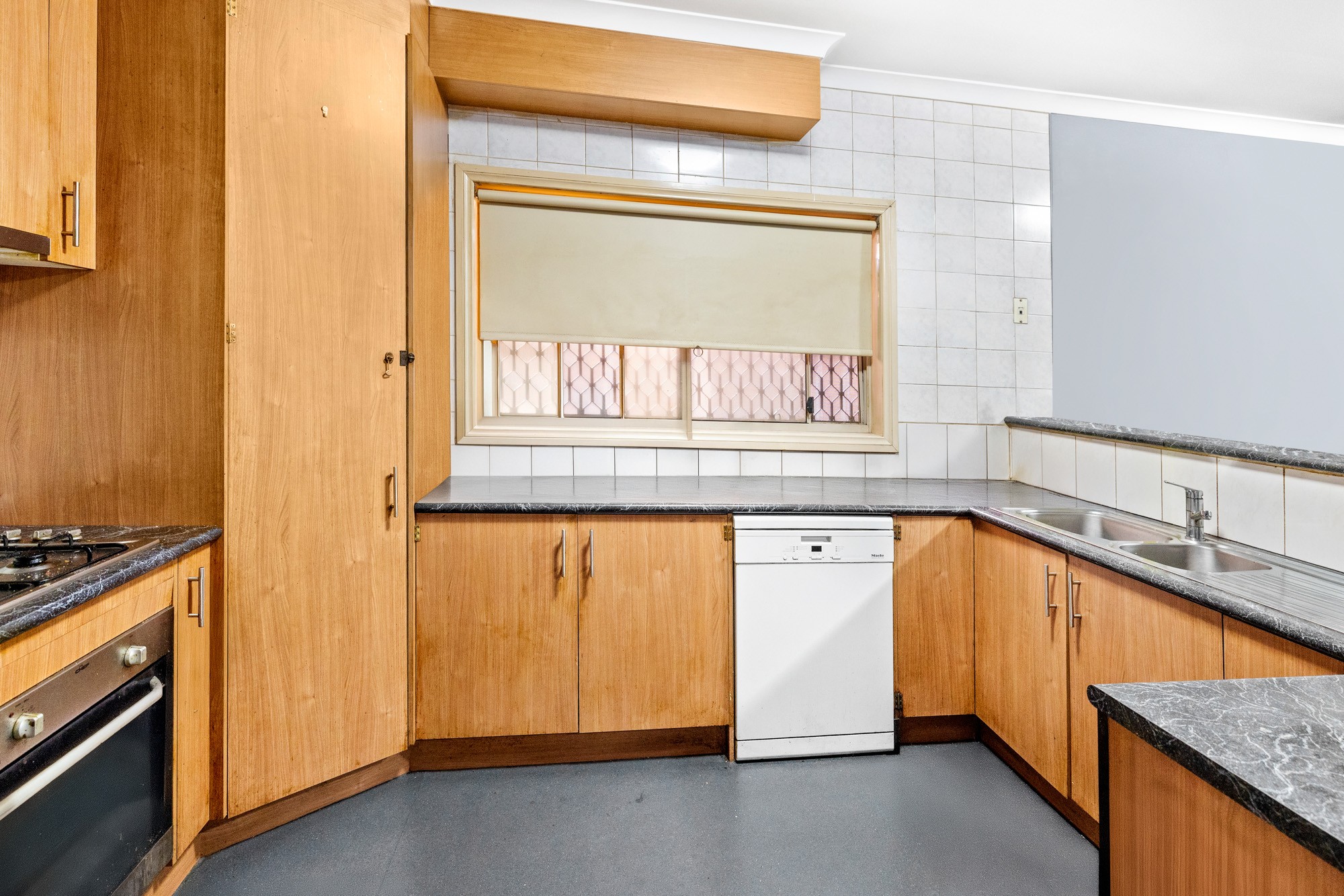 11 Friar Park Place, Point Cook, VIC 3030