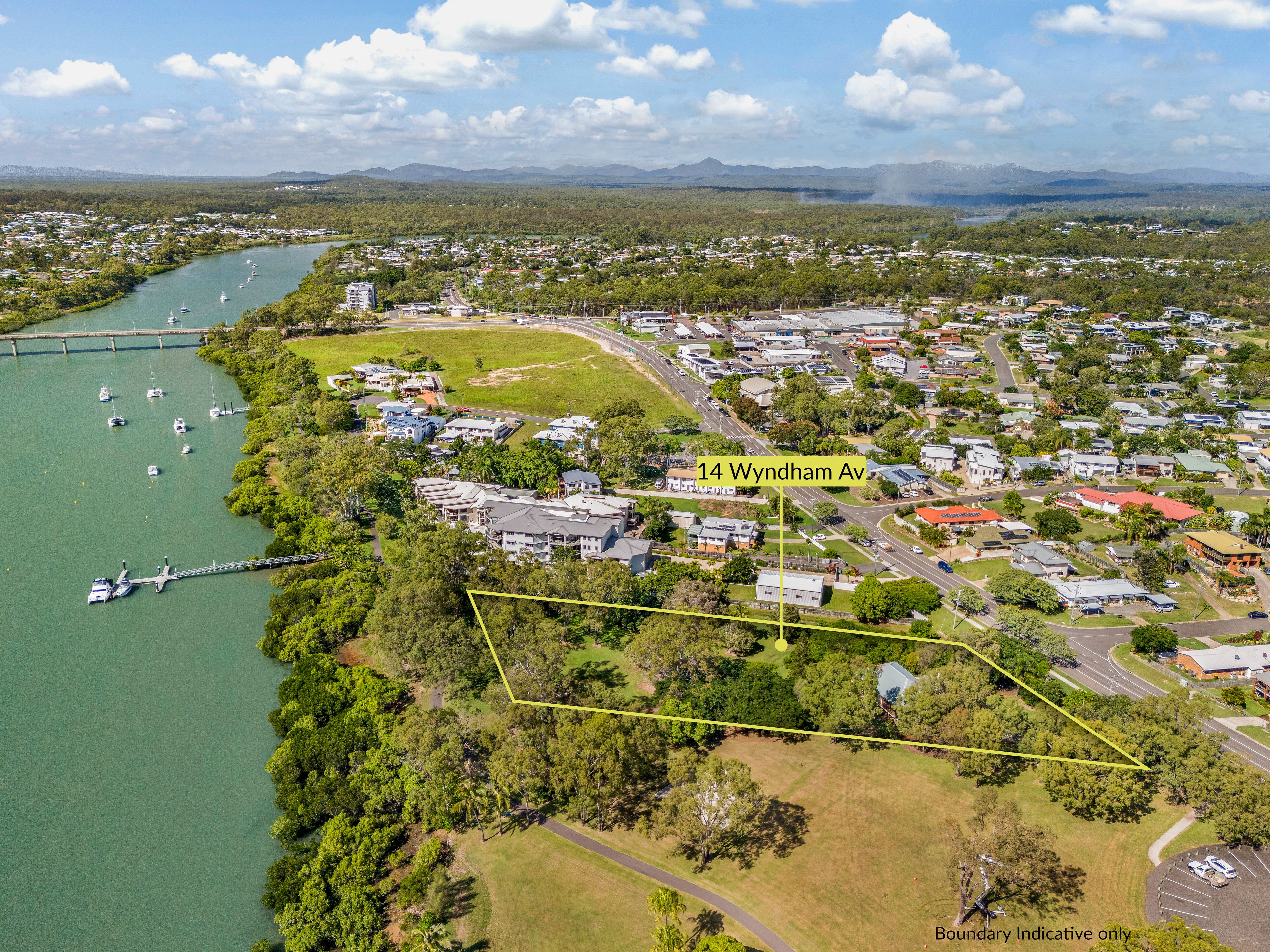 14 Wyndham Avenue, Boyne Island, QLD 4680