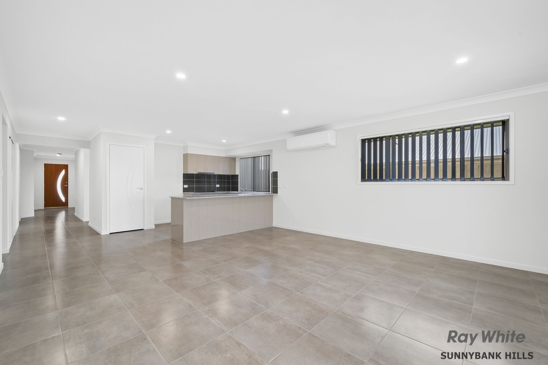 3 Ioannou Place — photo 3 of 10