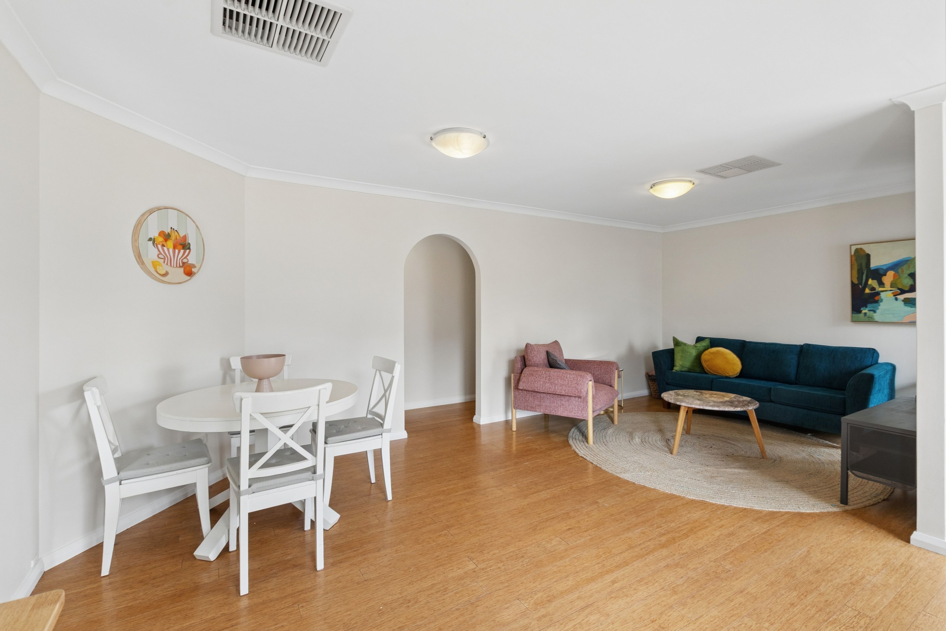2/71 Kelvin Street — photo 4 of 23