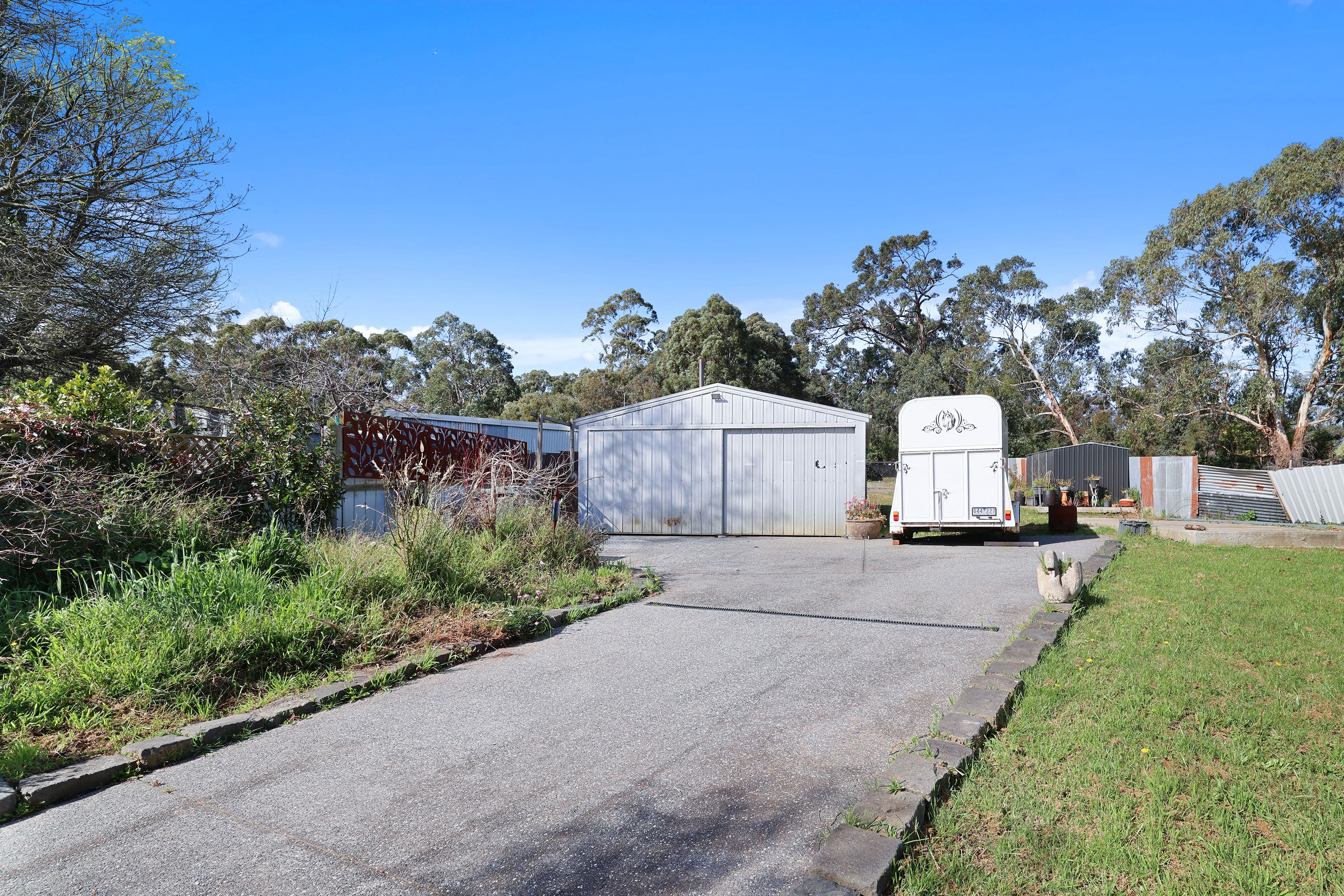29 Whitelaw Street — photo 11 of 16