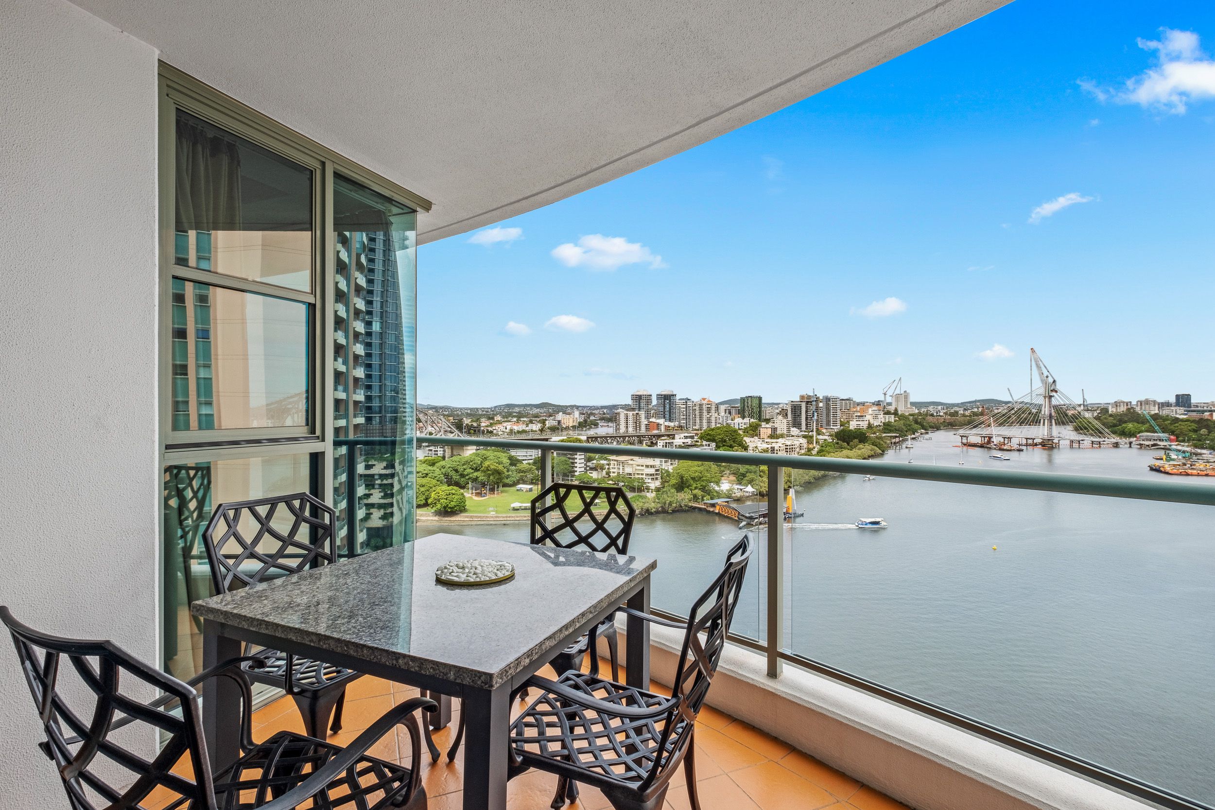 102/35 Howard Street, Brisbane City, QLD 4000