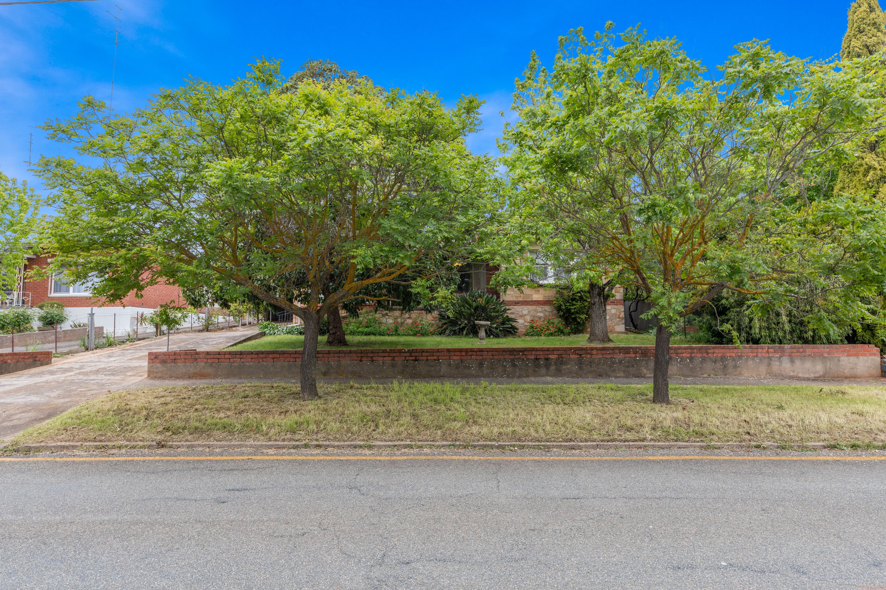 40 Victoria Road, Clare, SA 5453
