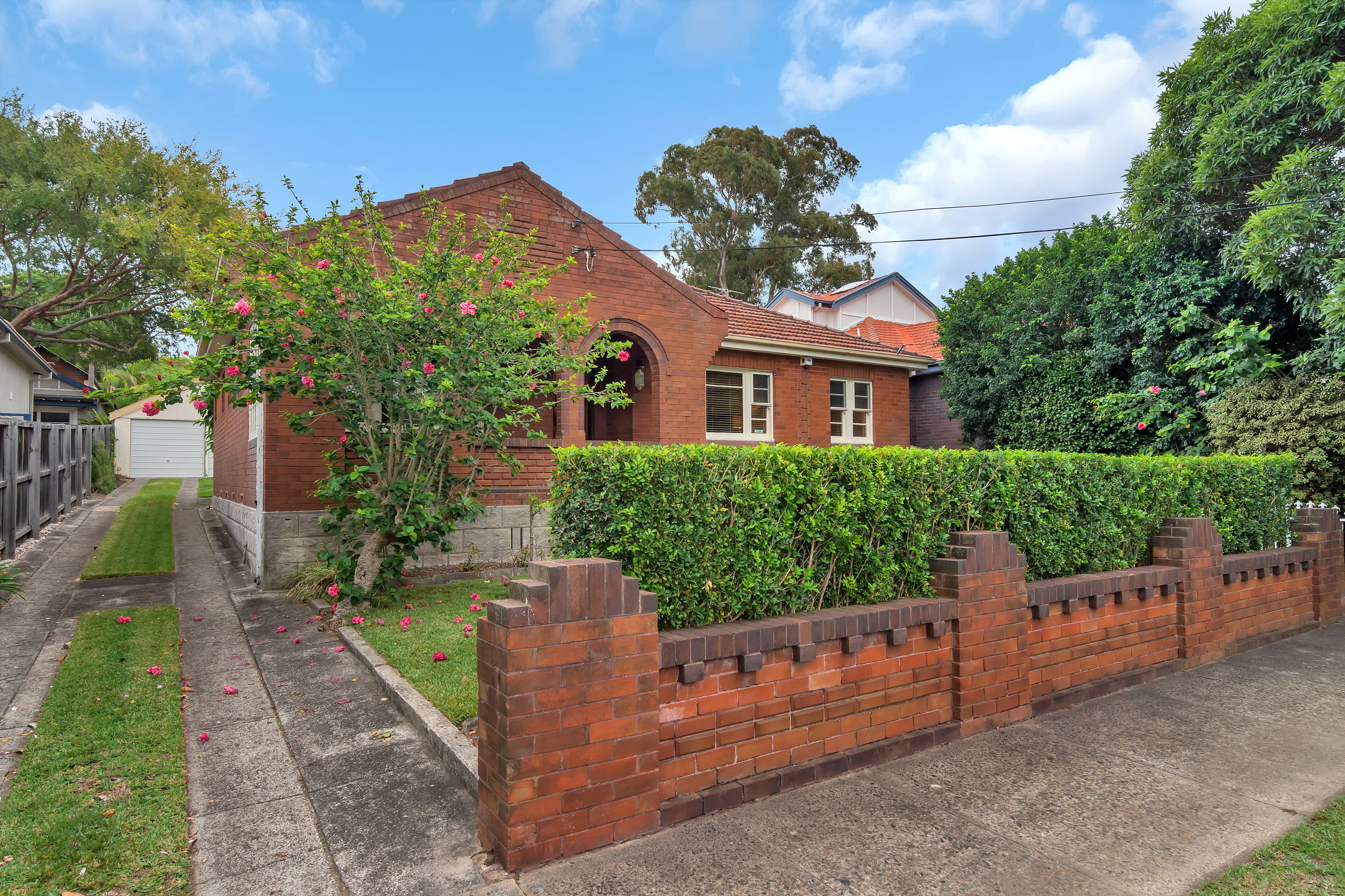 32 Woonona Road, Northbridge, NSW 2063