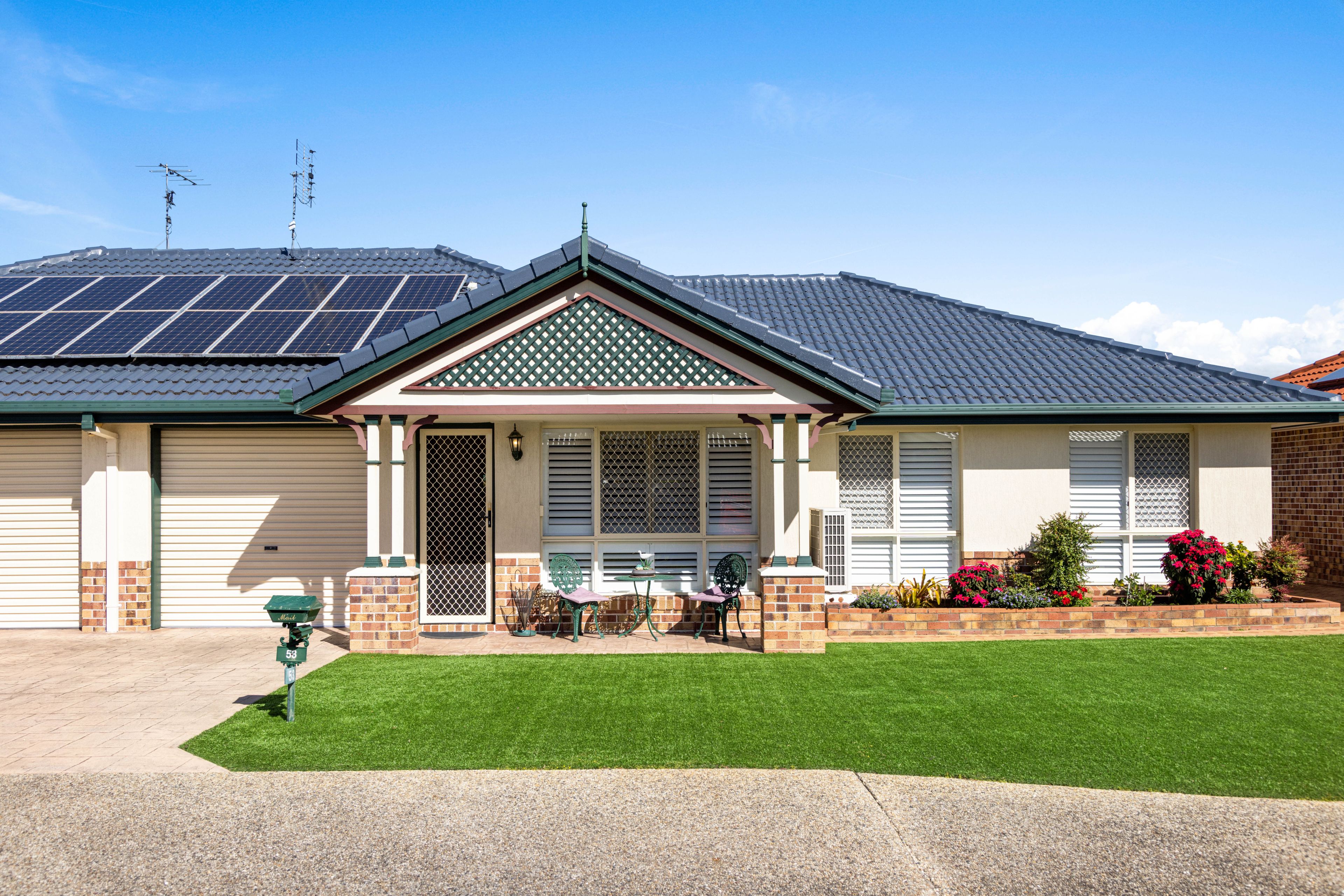 2 North Street, Golden Beach QLD 4551