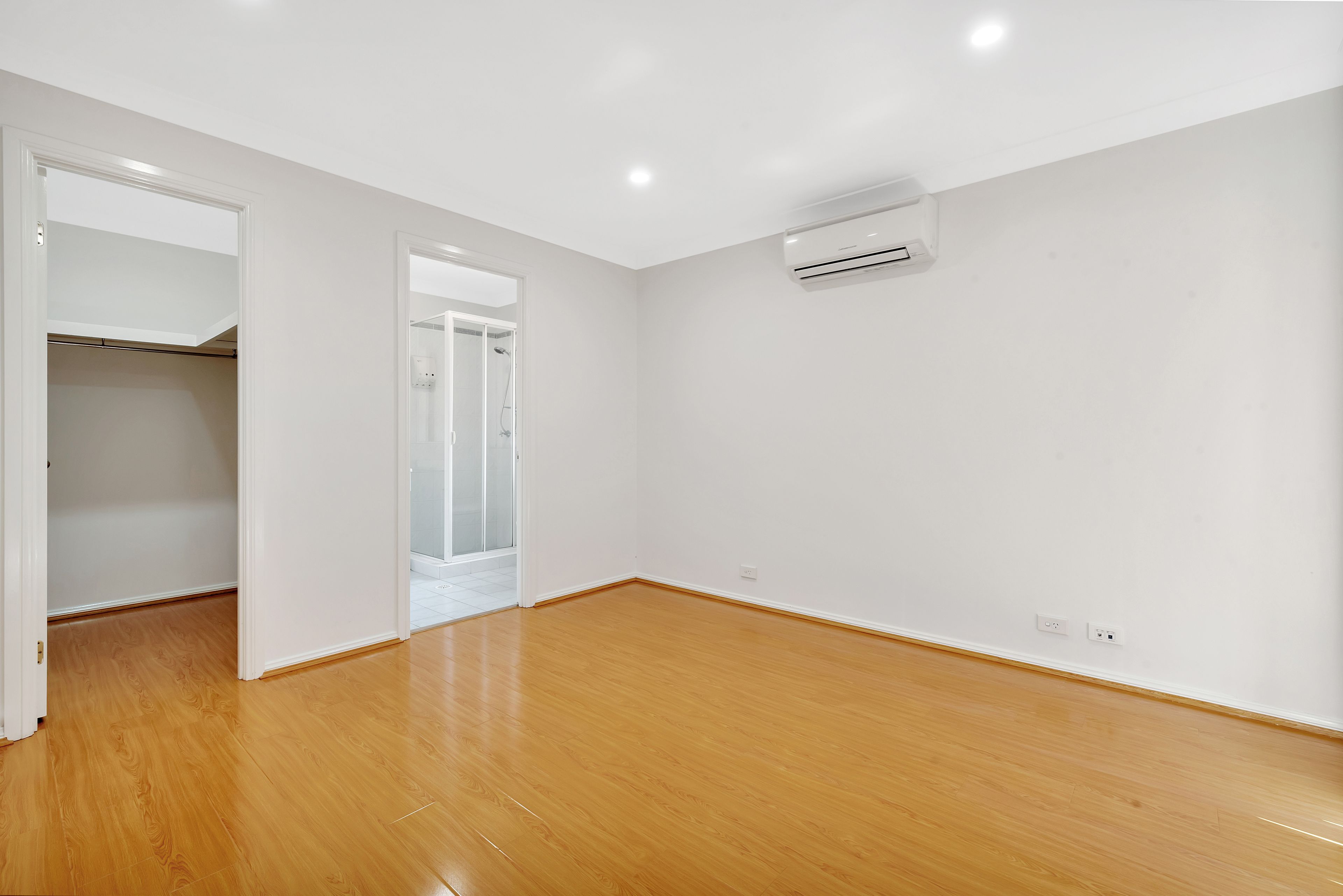 4 Ida Place, Cecil Hills, NSW 2171