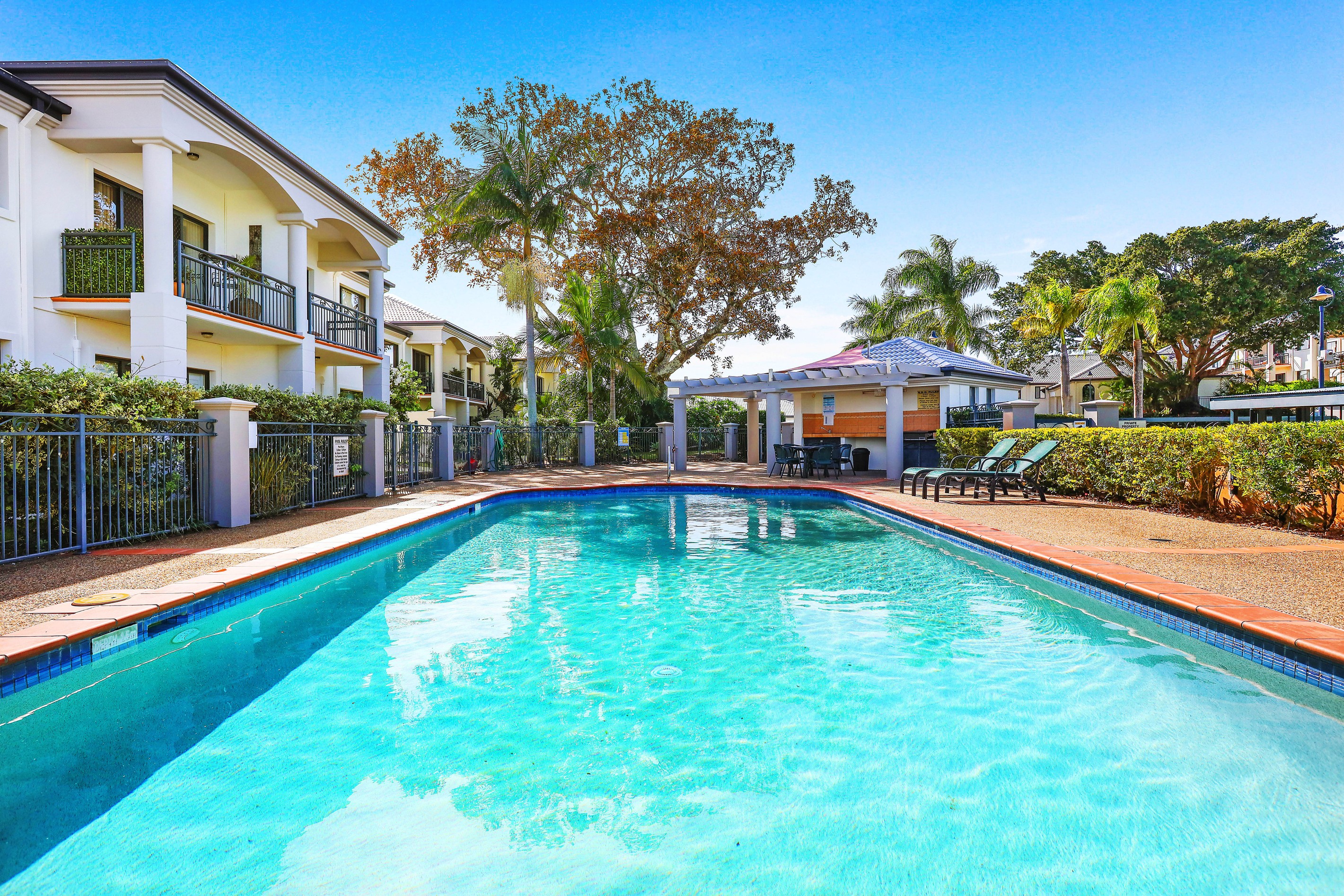 9/85 Palm Meadows Drive, Carrara, QLD 4211