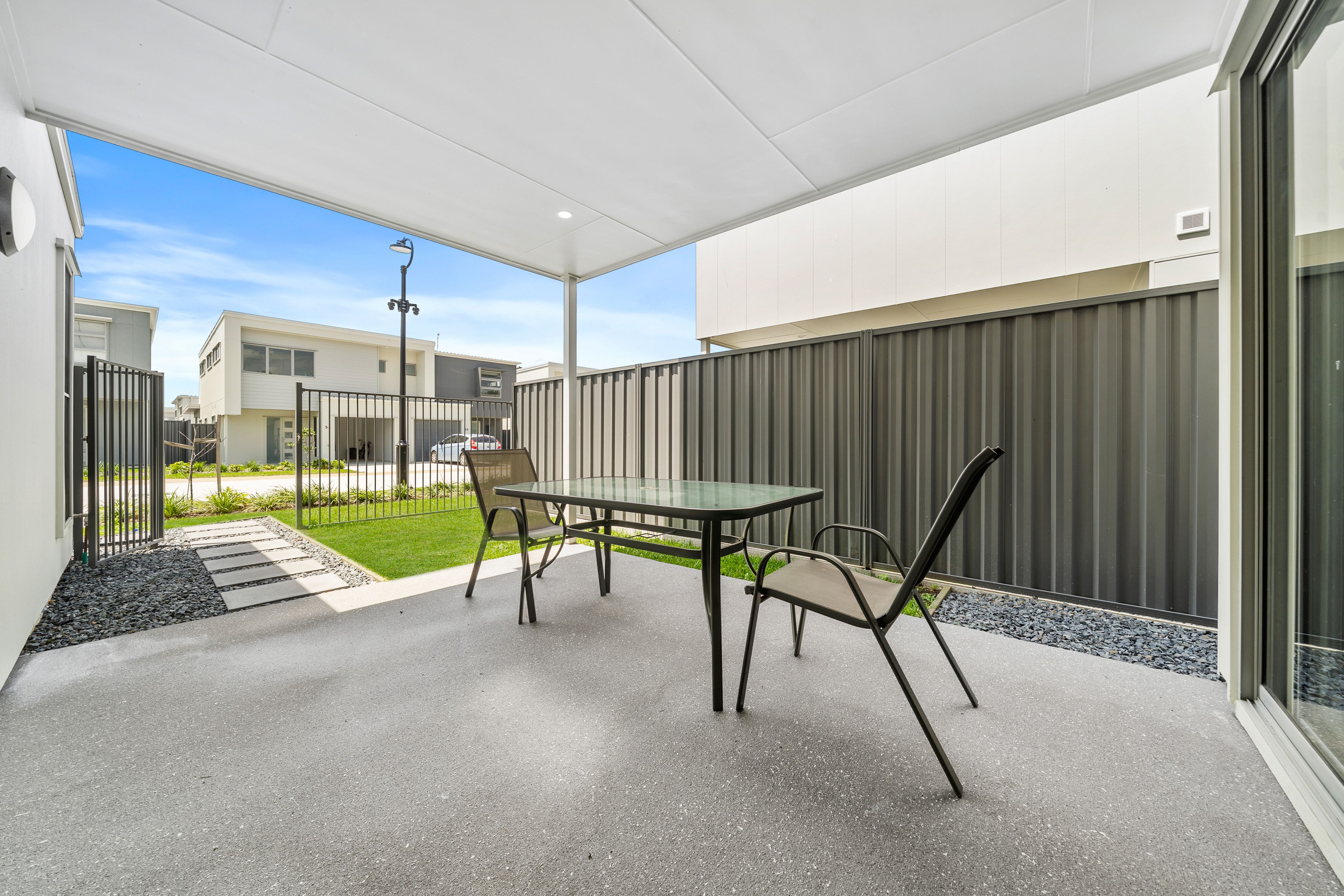 84/1 McEwan Street — photo 13 of 13