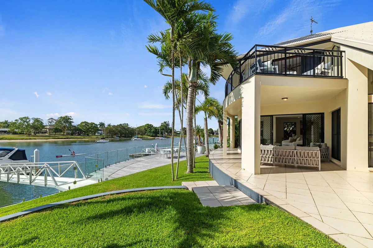 4 Mooloolah Island, Minyama, QLD 4575