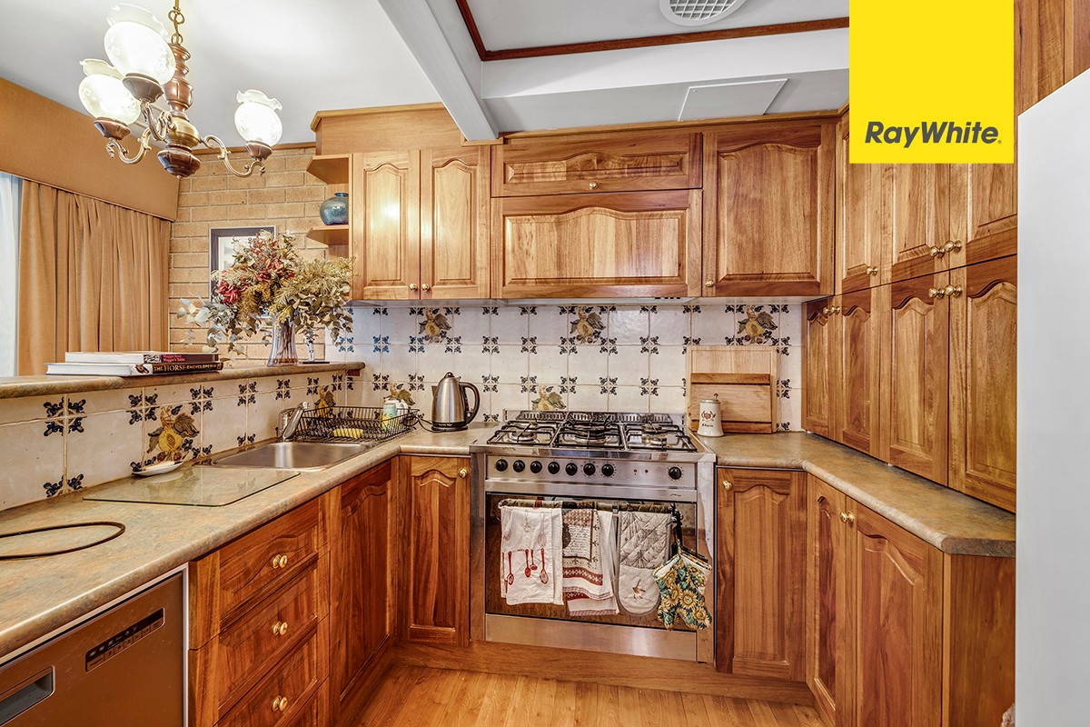 27 Strong Place, Belconnen, ACT 2617