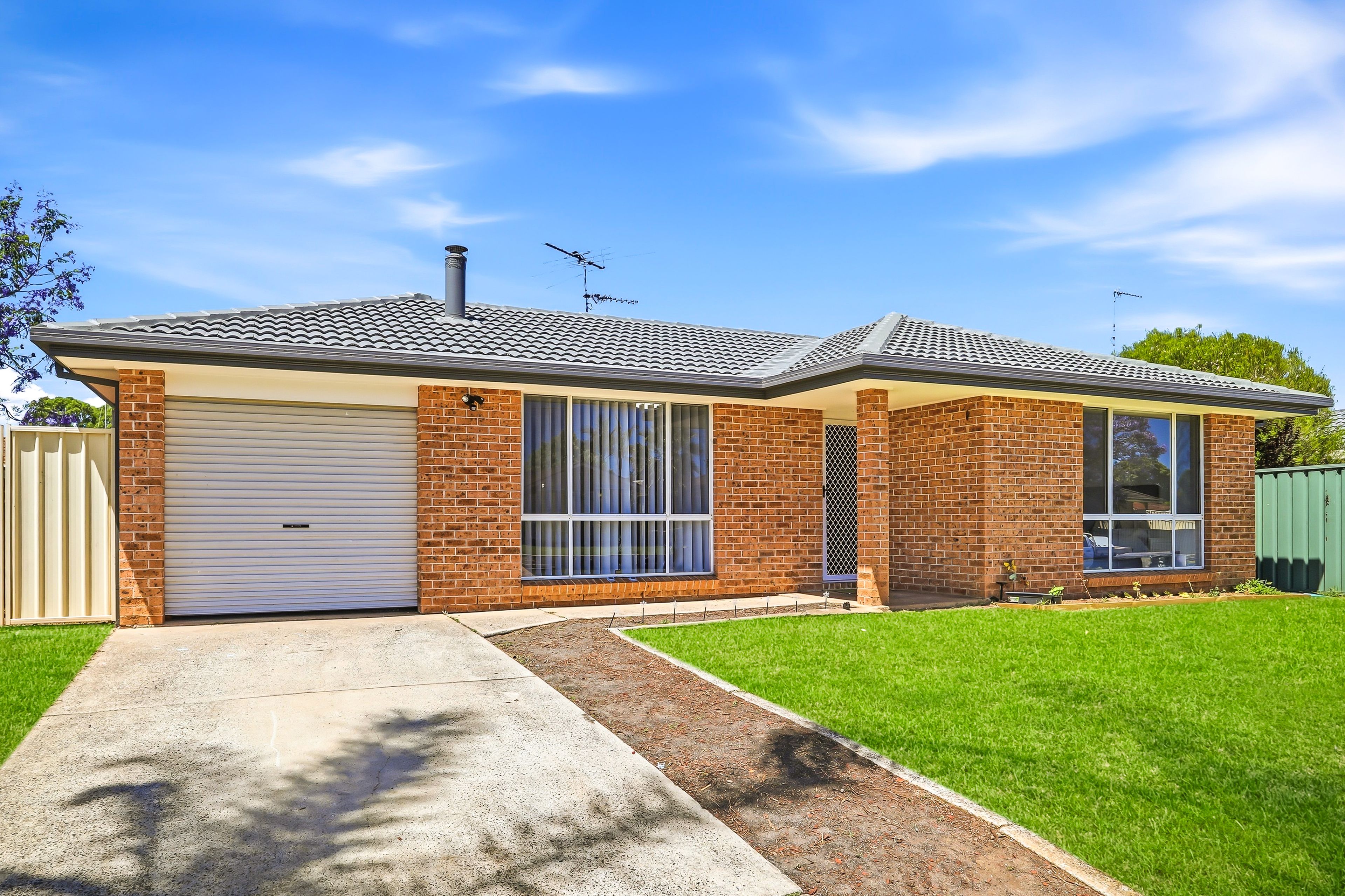 22 Whorlong Street, St Helens Park, NSW 2560