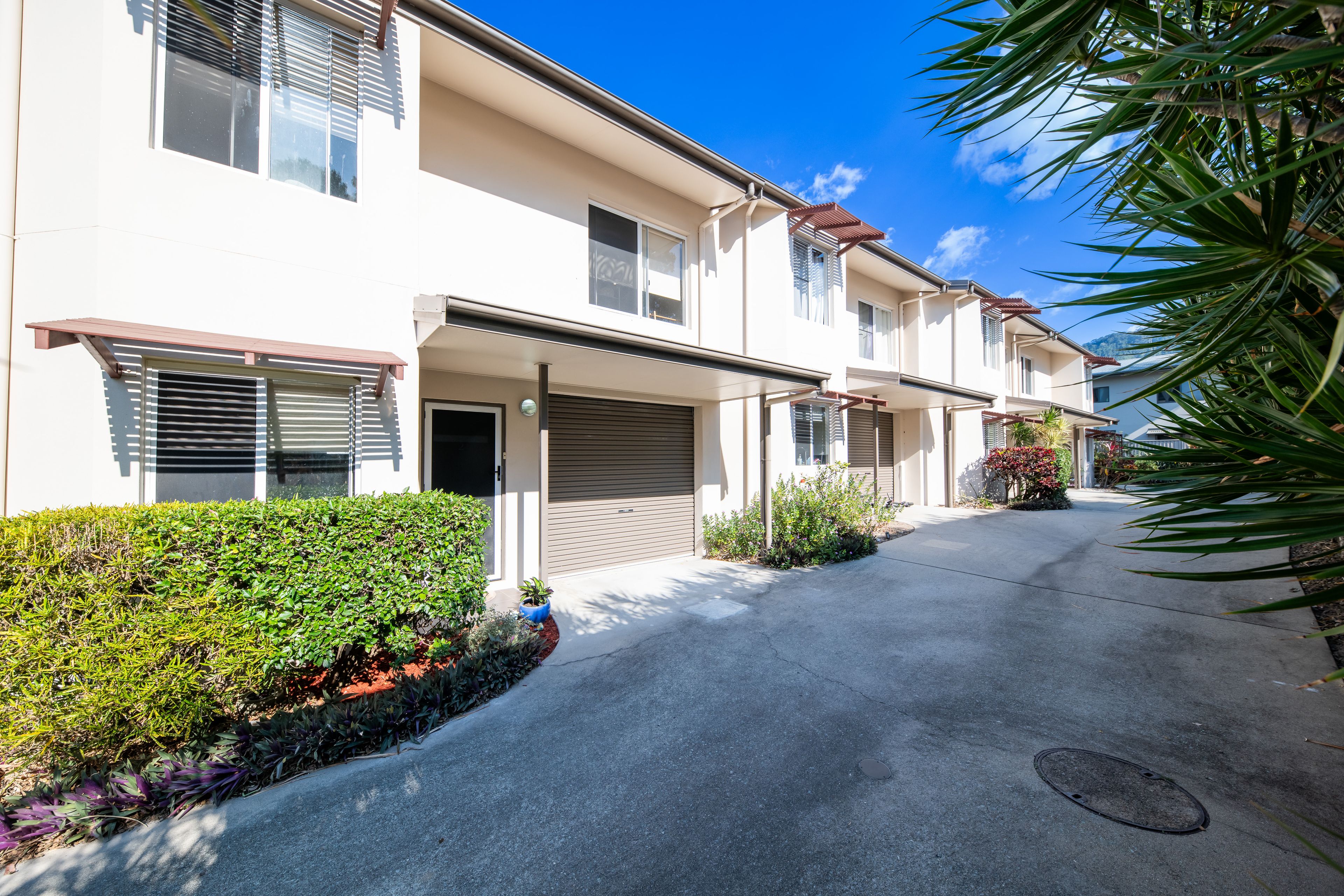 2/6 Salmon Street, Cannonvale, QLD 4802