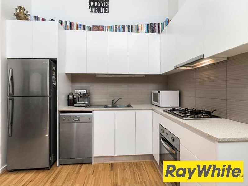 1/10 Matthews Road, Bentleigh East, VIC 3165