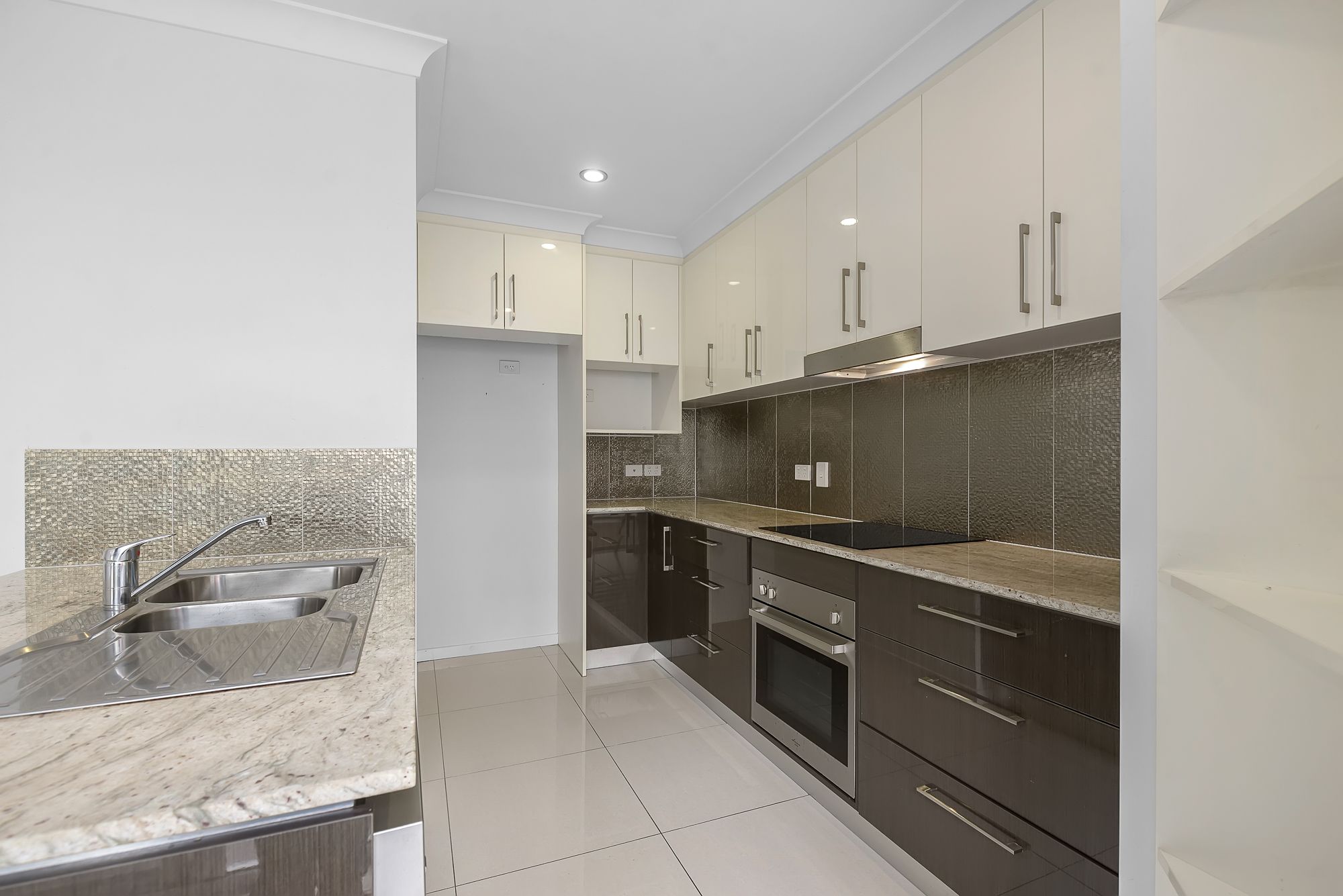 3/104 Dickenson Street, Carina, QLD 4152