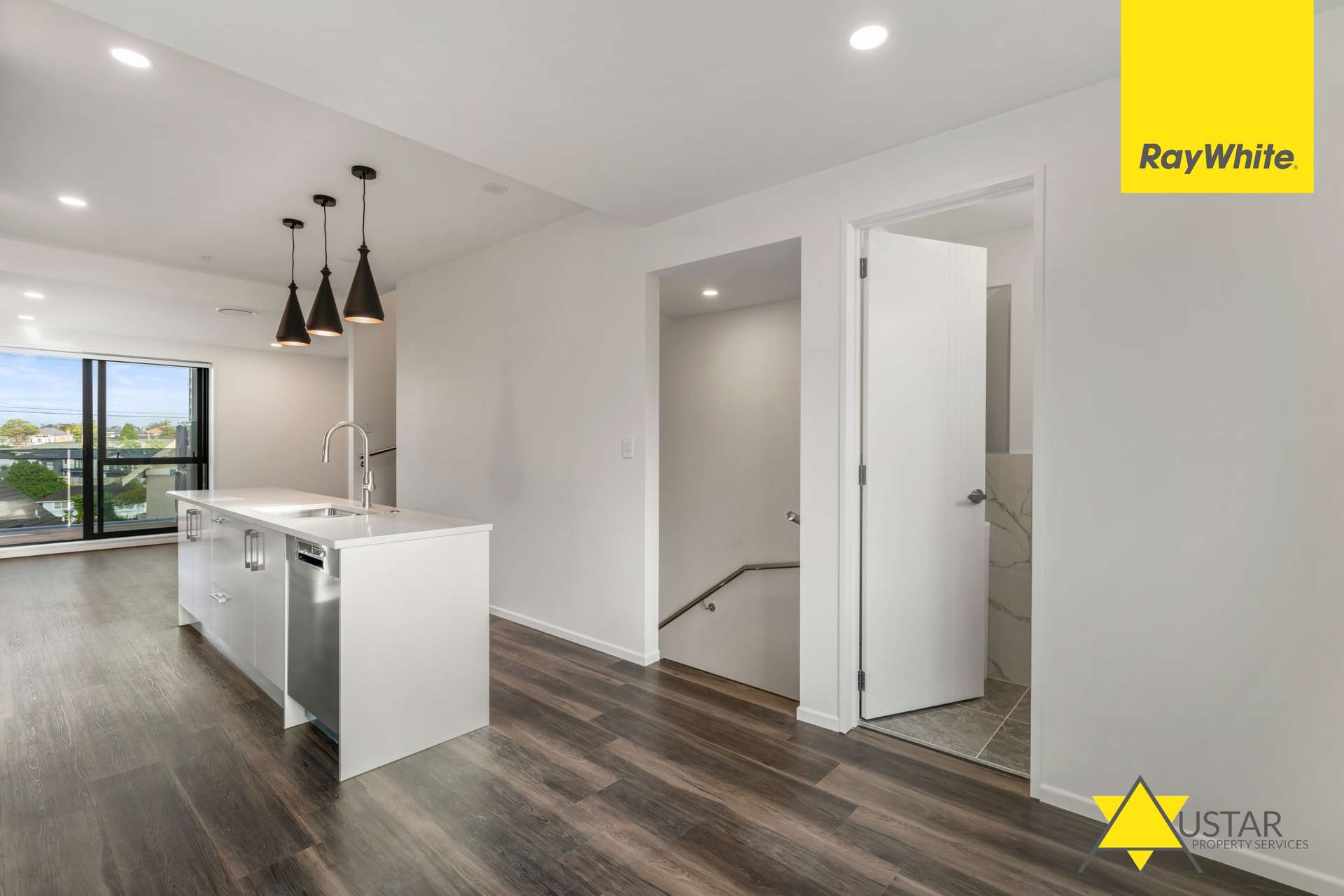 465B Blockhouse Bay Road photo 4