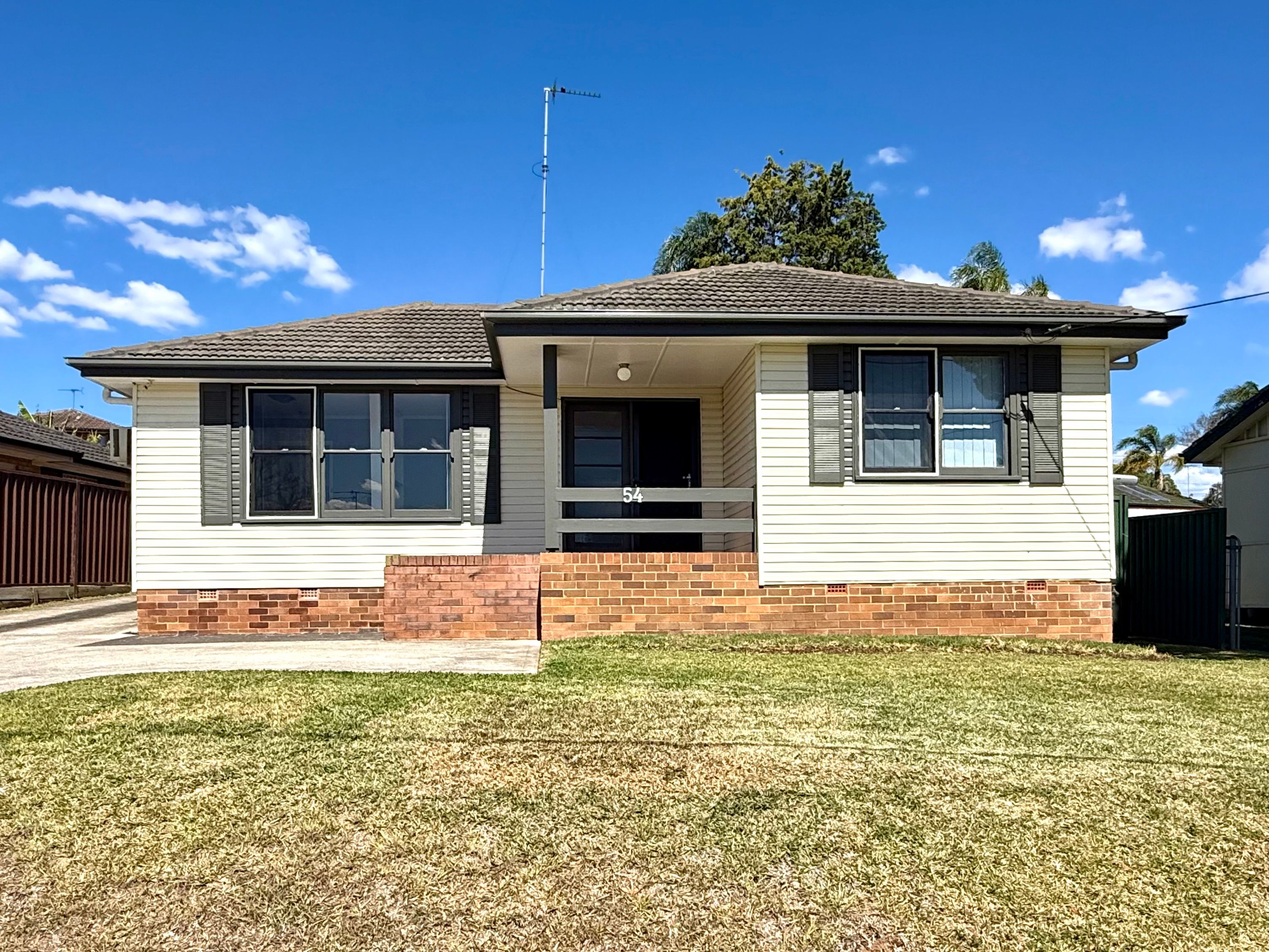 54 Lindesay Street — photo from Ray White Macarthur Group