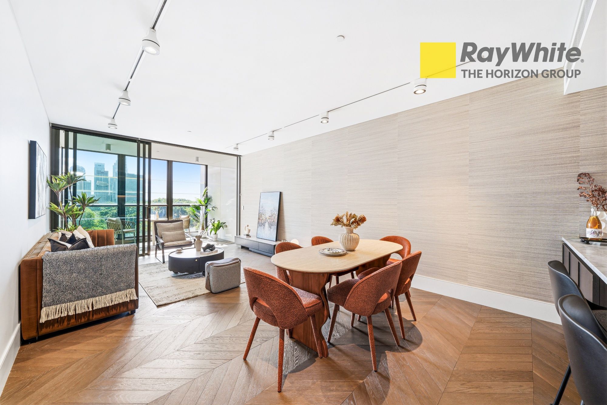 1001/130 Elizabeth Street — photo 3 of 30