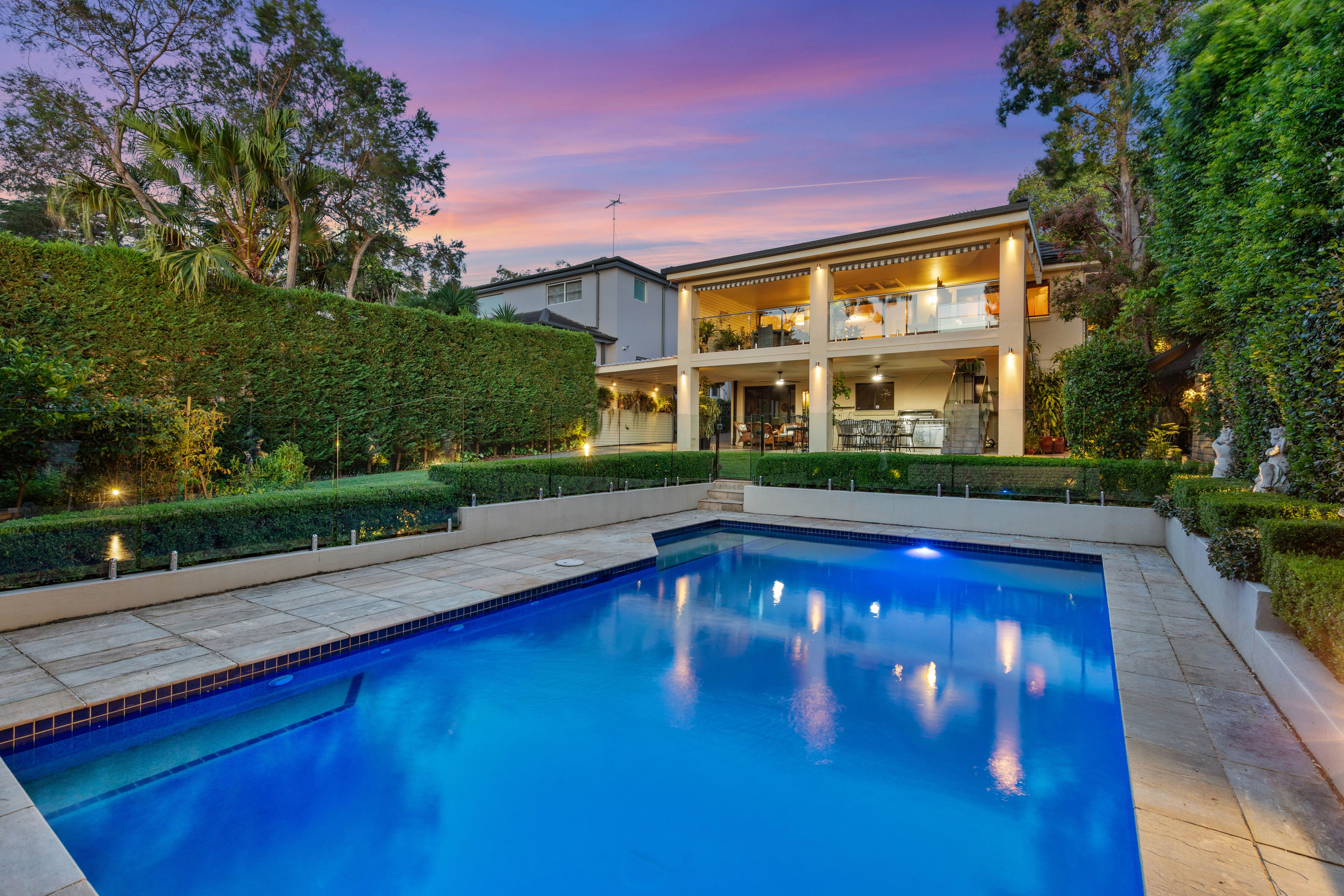 1 Gnarbo Avenue, Carss Park, NSW 2221