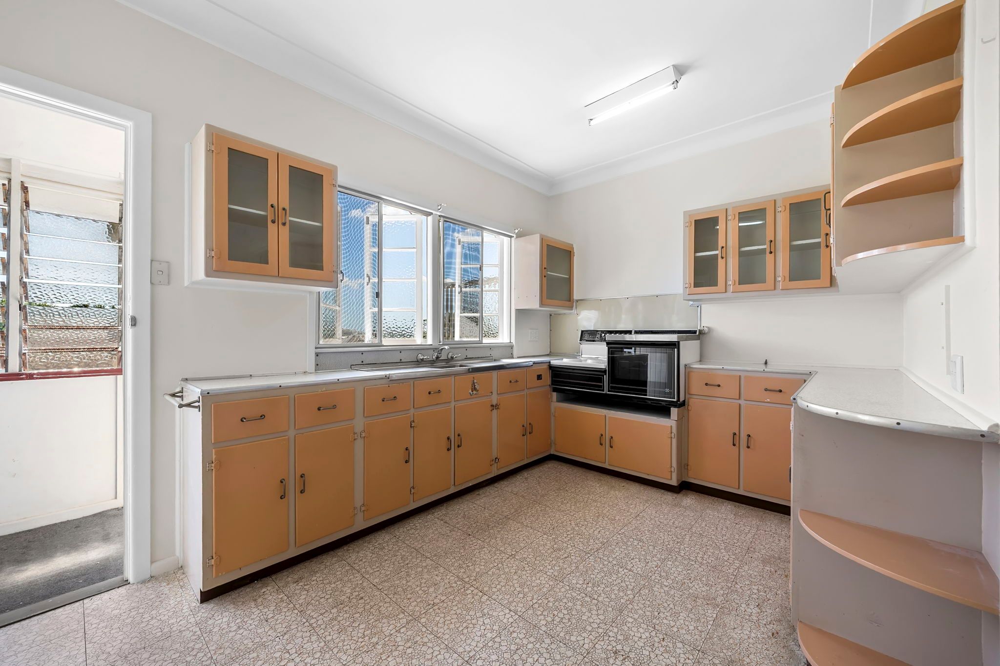 55 Kennington Road, Camp Hill, QLD 4152