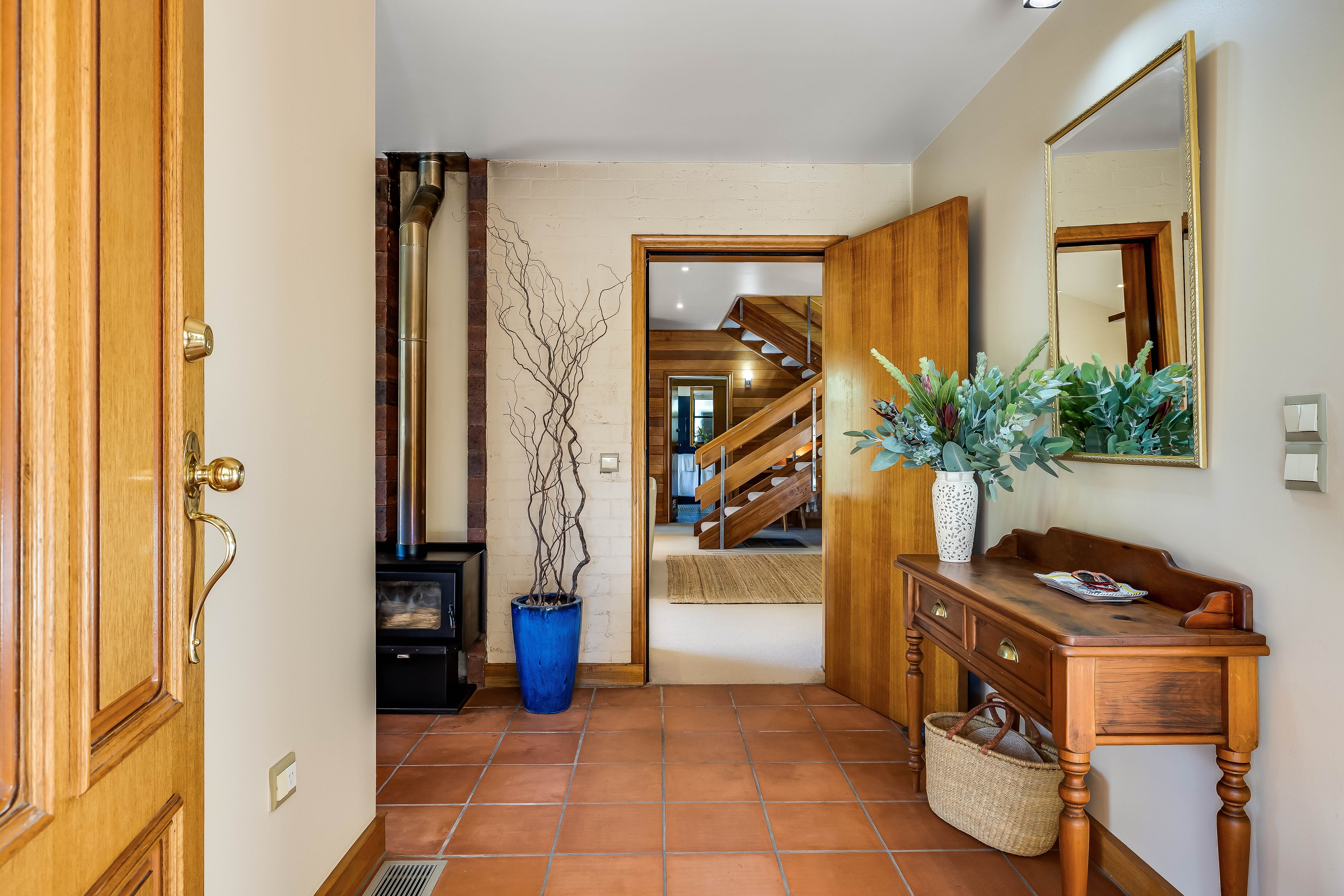 1B Bridge Street, Mount Lofty, QLD 4350